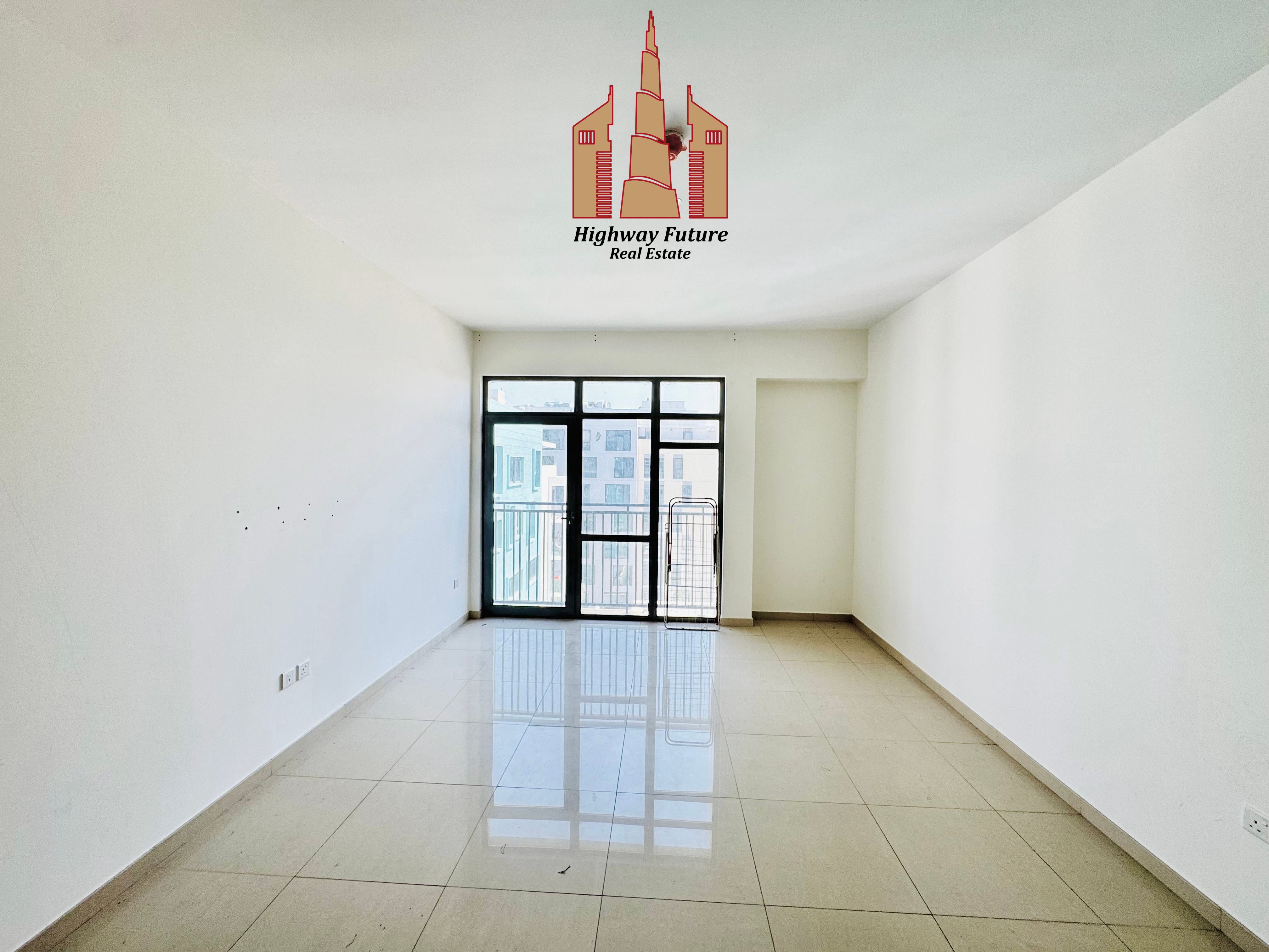 SPACIOUS BIGGER UNIT|| READY TO MOVE|| STANDING BALCONY
