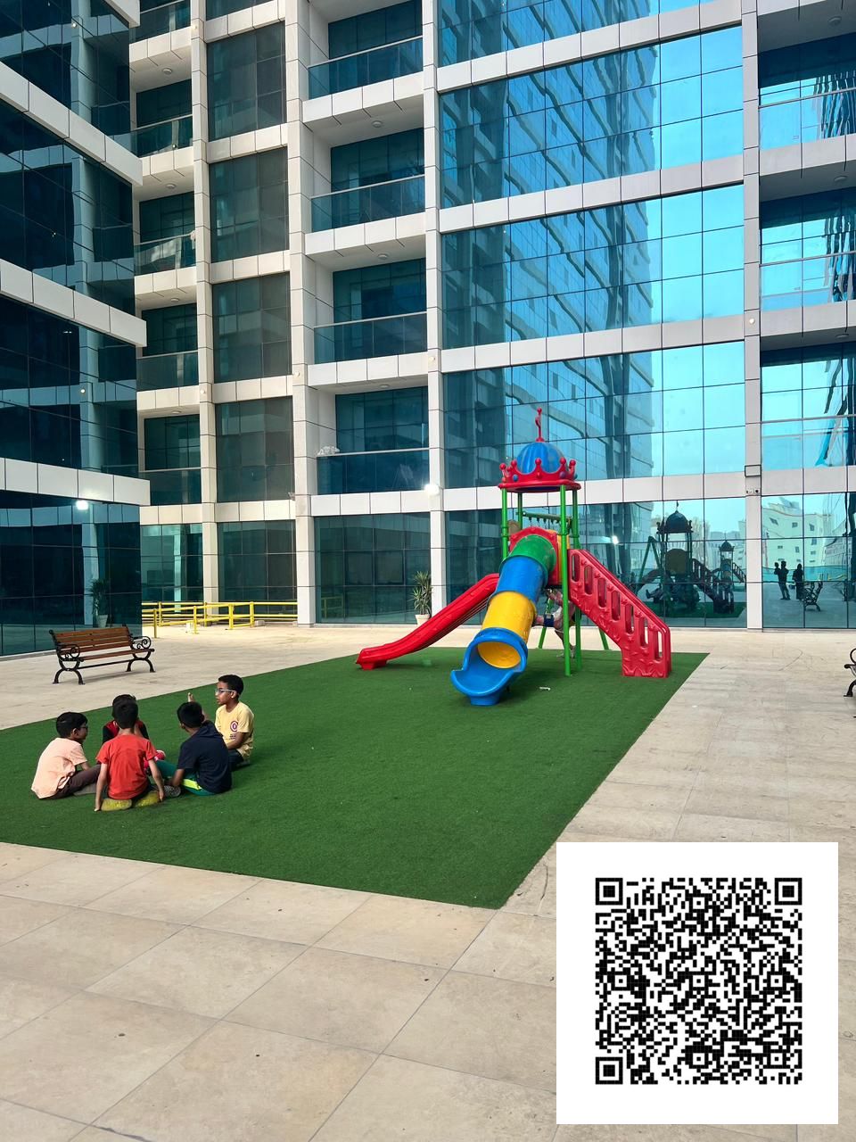 2BHK Apartment in Gulfa Tower Size: 1,815 sq. ft price 950,000