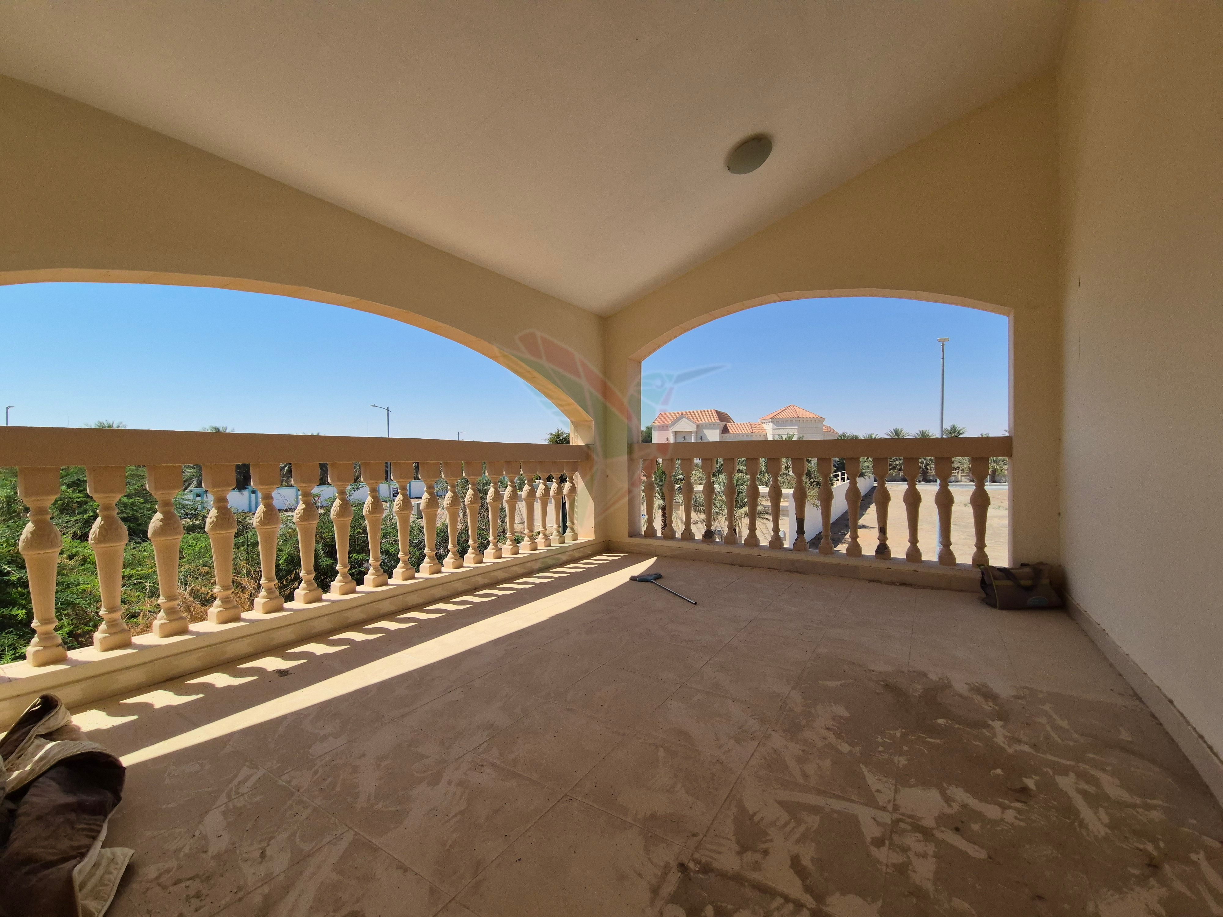 MODERN EMIRATI STYLE VILLA WITH PRIVATE ENTRANCE