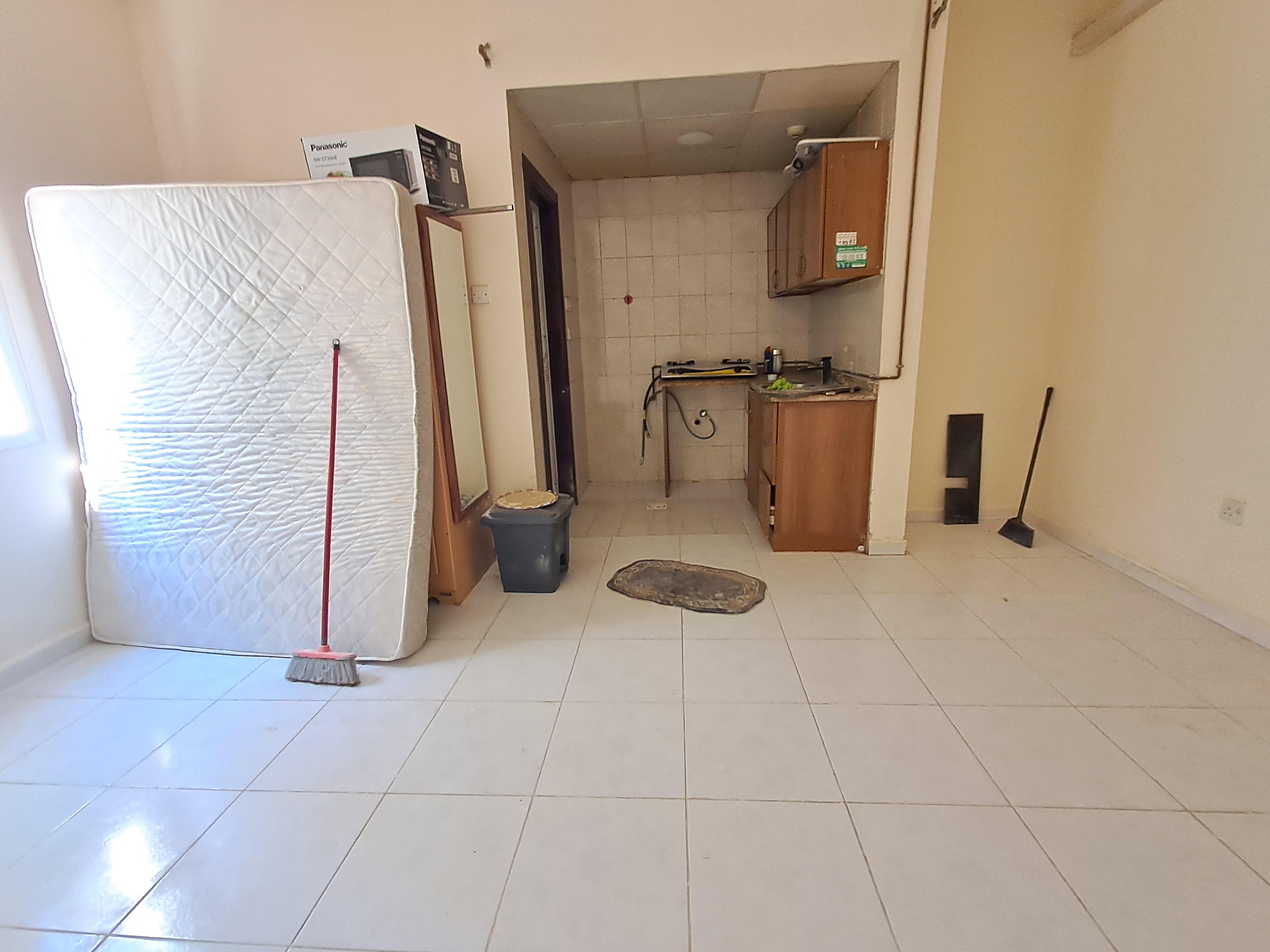 Luxury Big size saprt kitchen studio near to muwaileh park available
