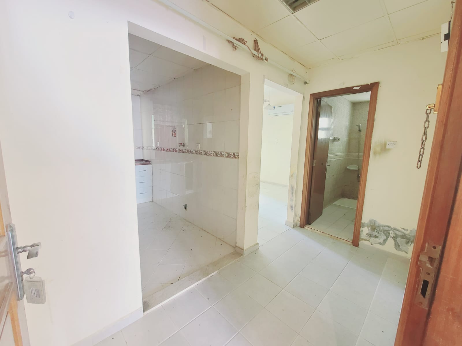Luxury studio with saprt kitchen Close to road side 23k available