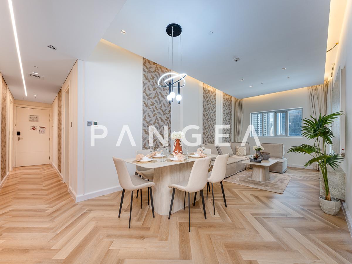 Vacant | Park and Pool View | 2 Parkings