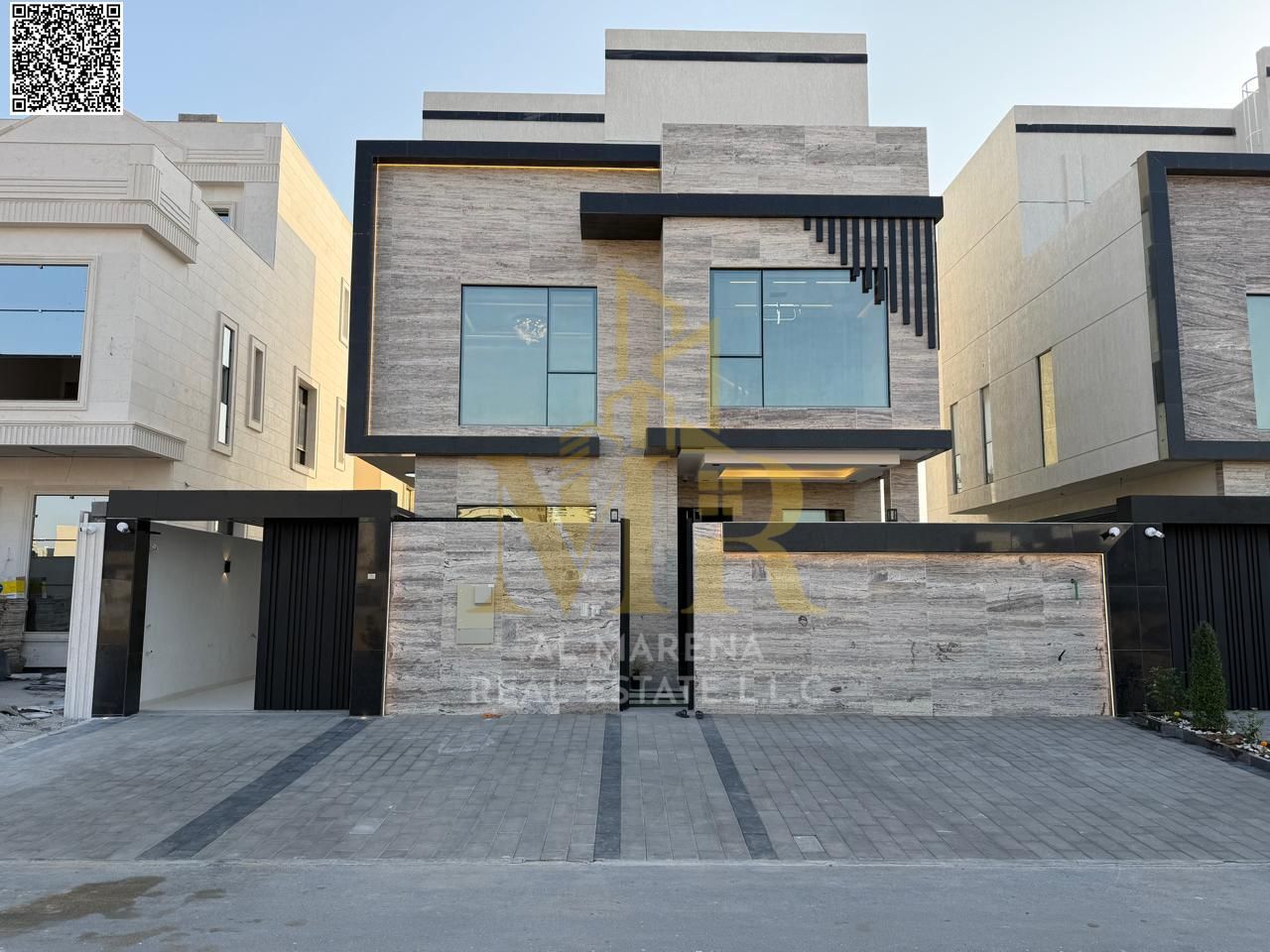 A villa with a price including registration, ownership fees and air conditioning on the main street, ready to move in, in the most prestigious areas o