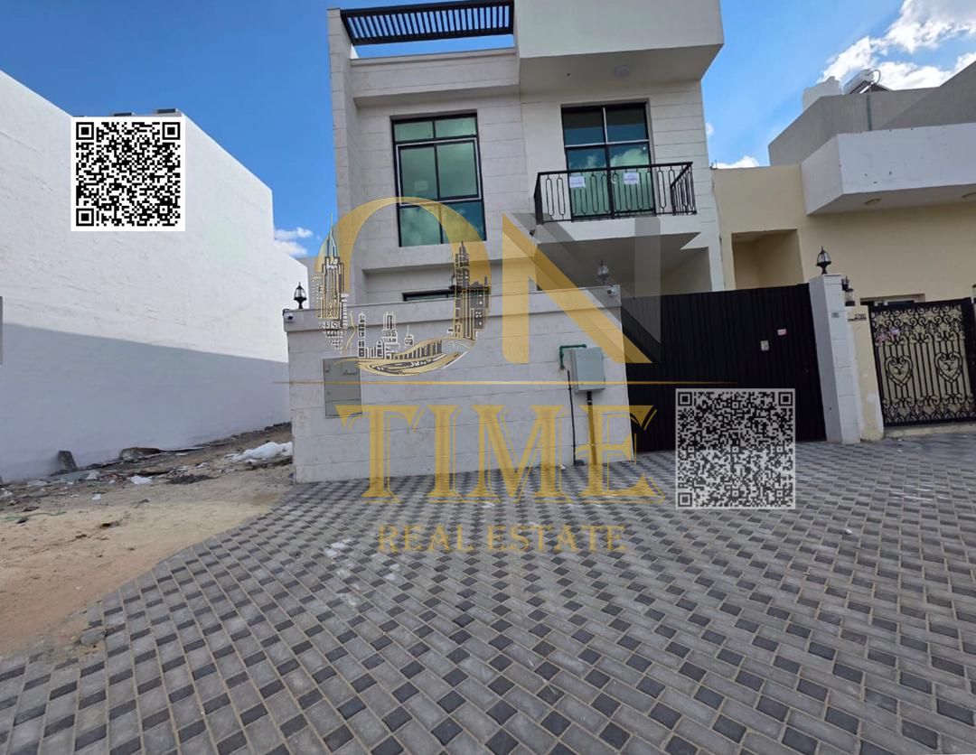 Practical design and comfortable spaces / Open and beautiful view / Strategic location close to public services / Large space and practical design