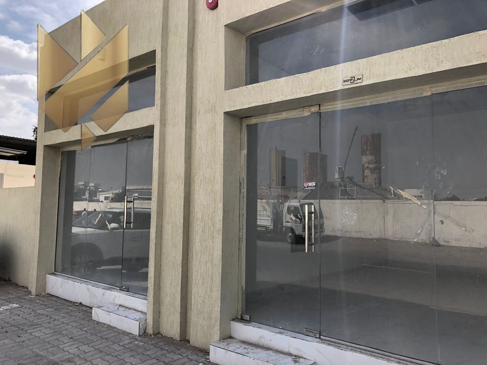 For annual rent – Hoota in Industrial Area 15 | Prime strategic location | On a main street | Spacious area | 51 kW electricity | Suitable for any com