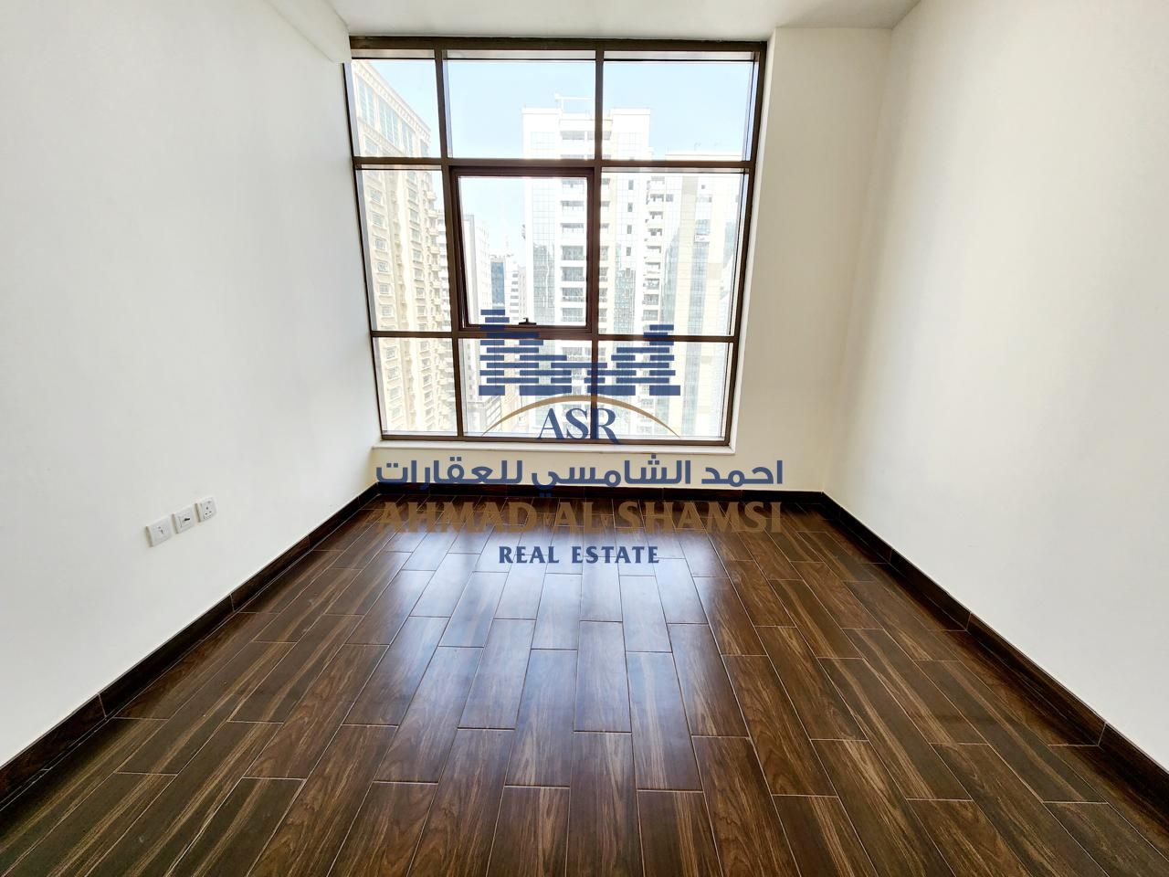 Like A Brand New 2BR || One Car Parking || With wardrobes || Family Building || Very prime Location ||