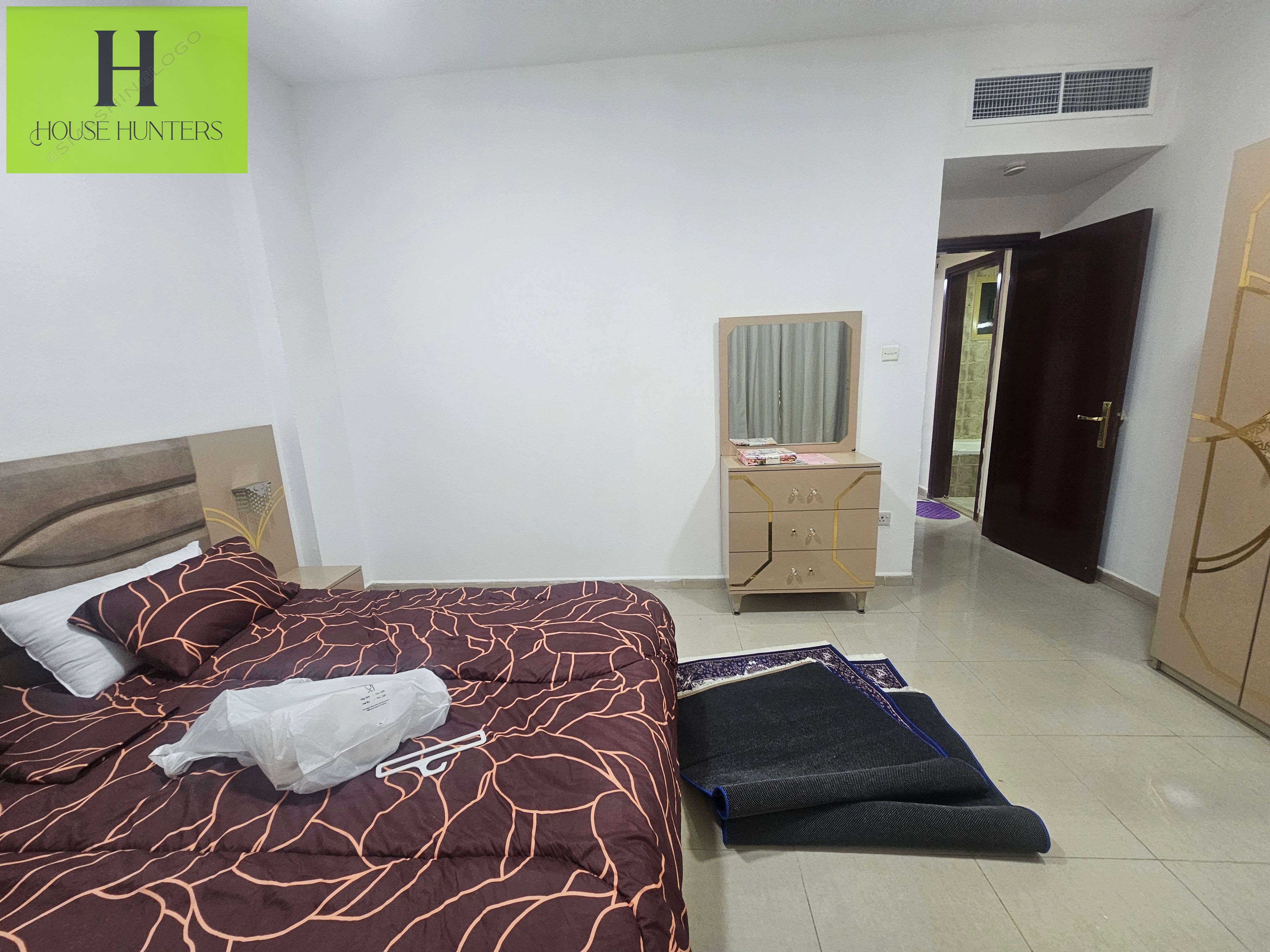 Spacious 1 Bedroom Furnished