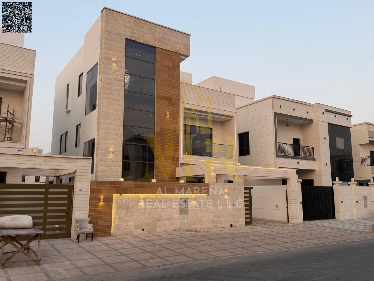 Villa directly from the owner, personal finishing, on a main street, close to all services, freehold ownership for all nationalities and without down