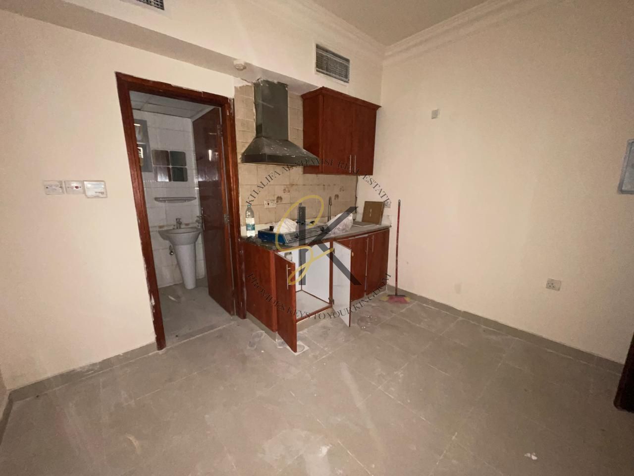Spacious 450 Sqft Unfurnished Studio for Rent in Muwailah, Sharjah | Prime Location | Modern Layout | Full Amenities
