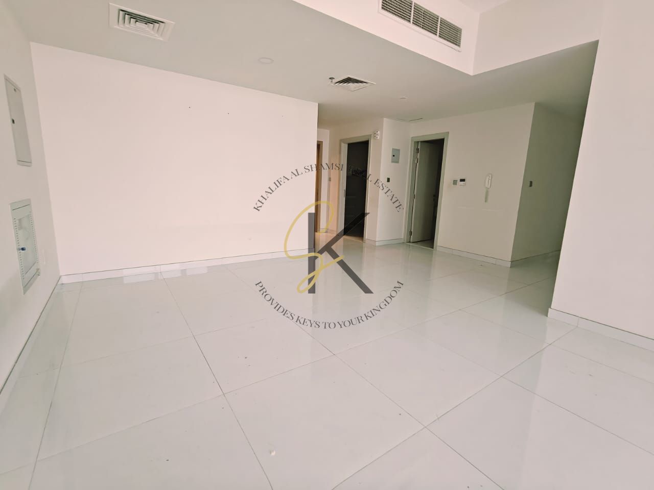 Huge 2900 Sqft Unfurnished 3BHK with Balcony & Dedicated Parking for Rent in Muwailah Commercial, Sharjah | Luxury Layout | Prime Location | Full Amenities
