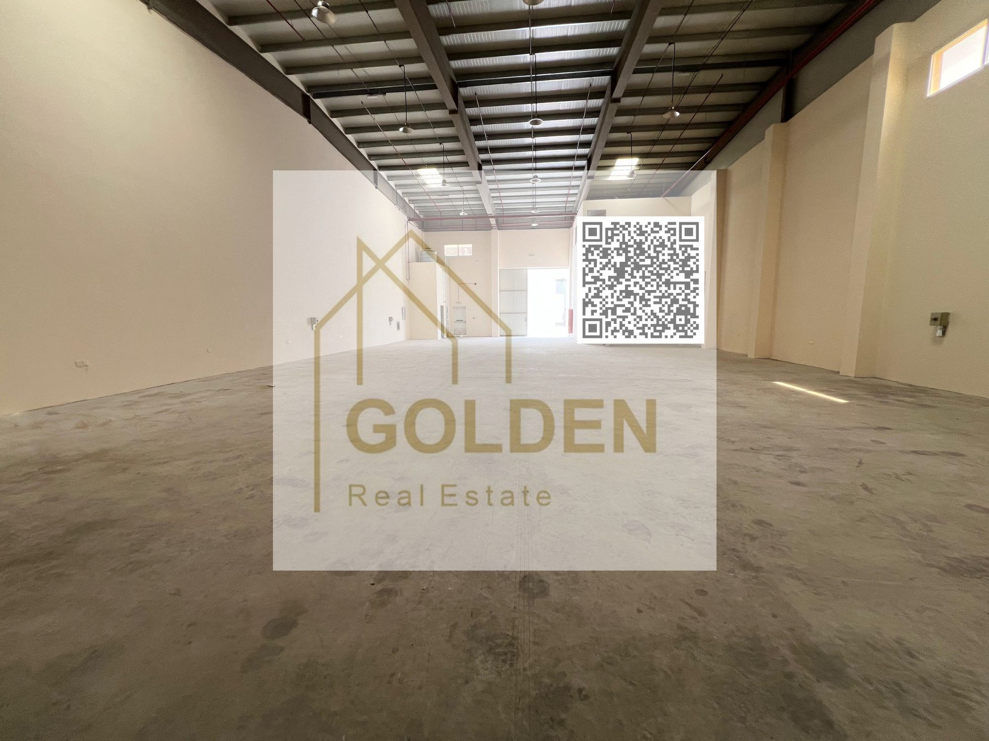 Prime warehouse for rent: 50 kW electrical power, 5,000 sq ft usable area, directly on the main street.