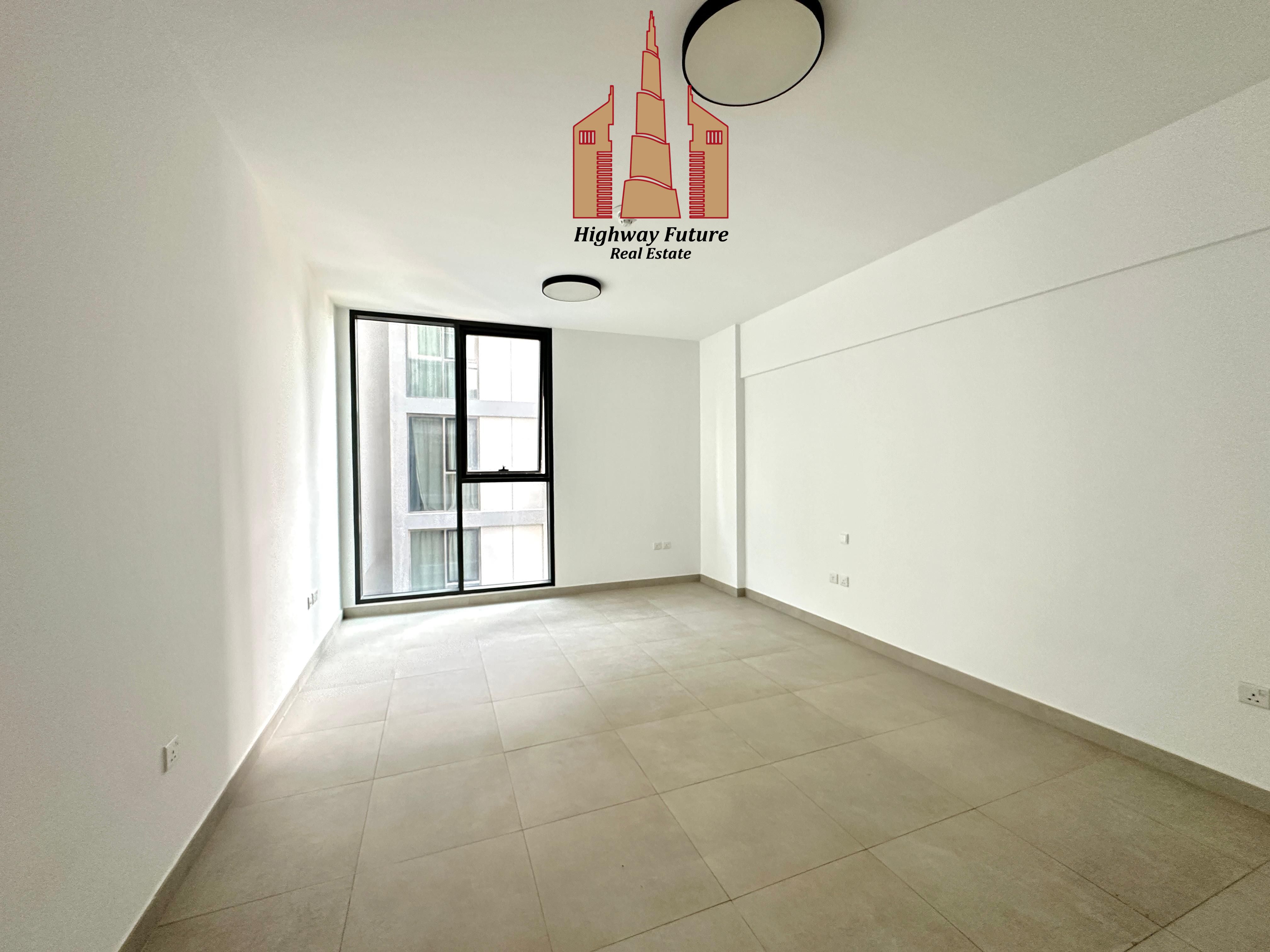 Lavish Spacious Studio || Good For Living