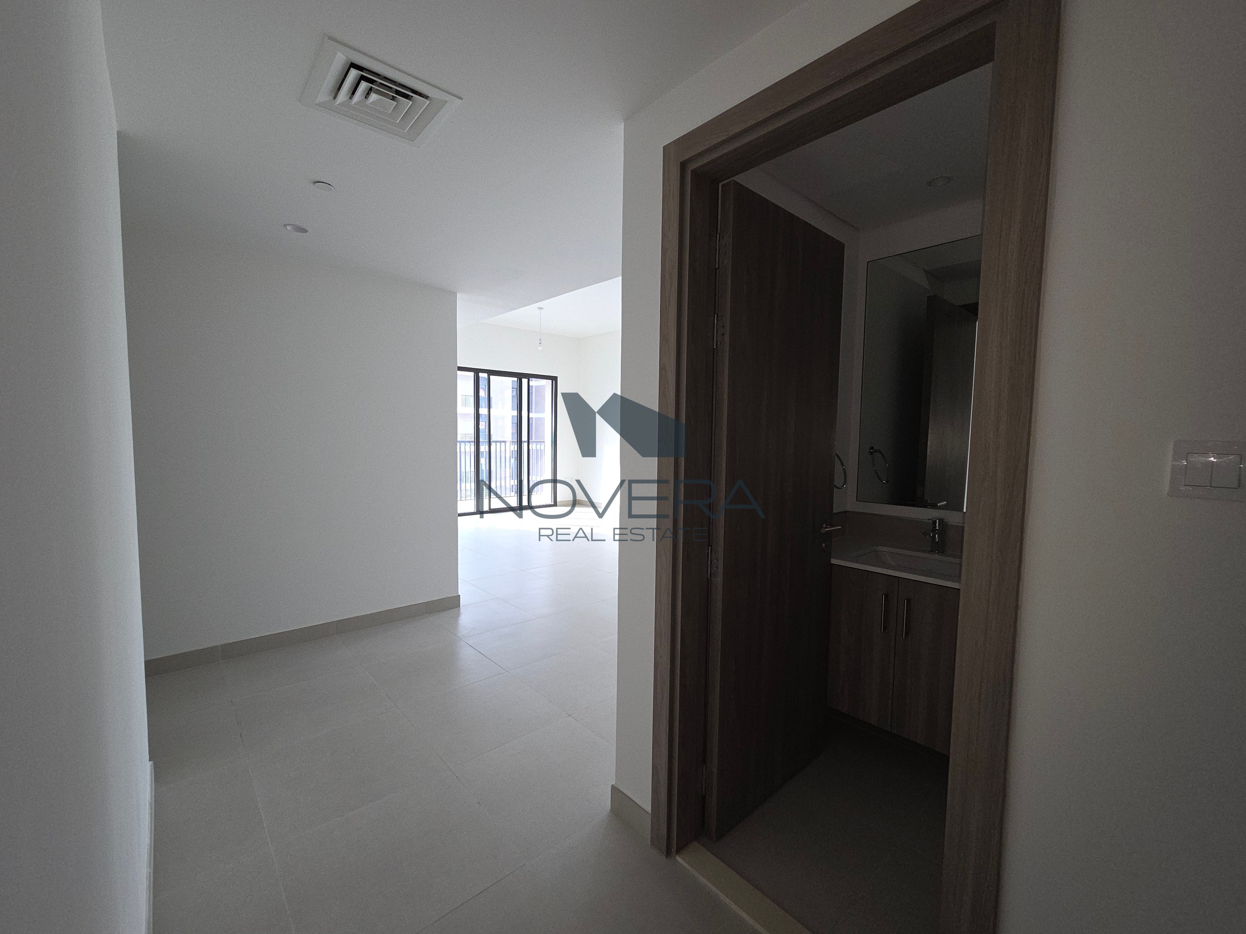 WATERFRONT | CORNER | FREE HOLD |2 VIEWS