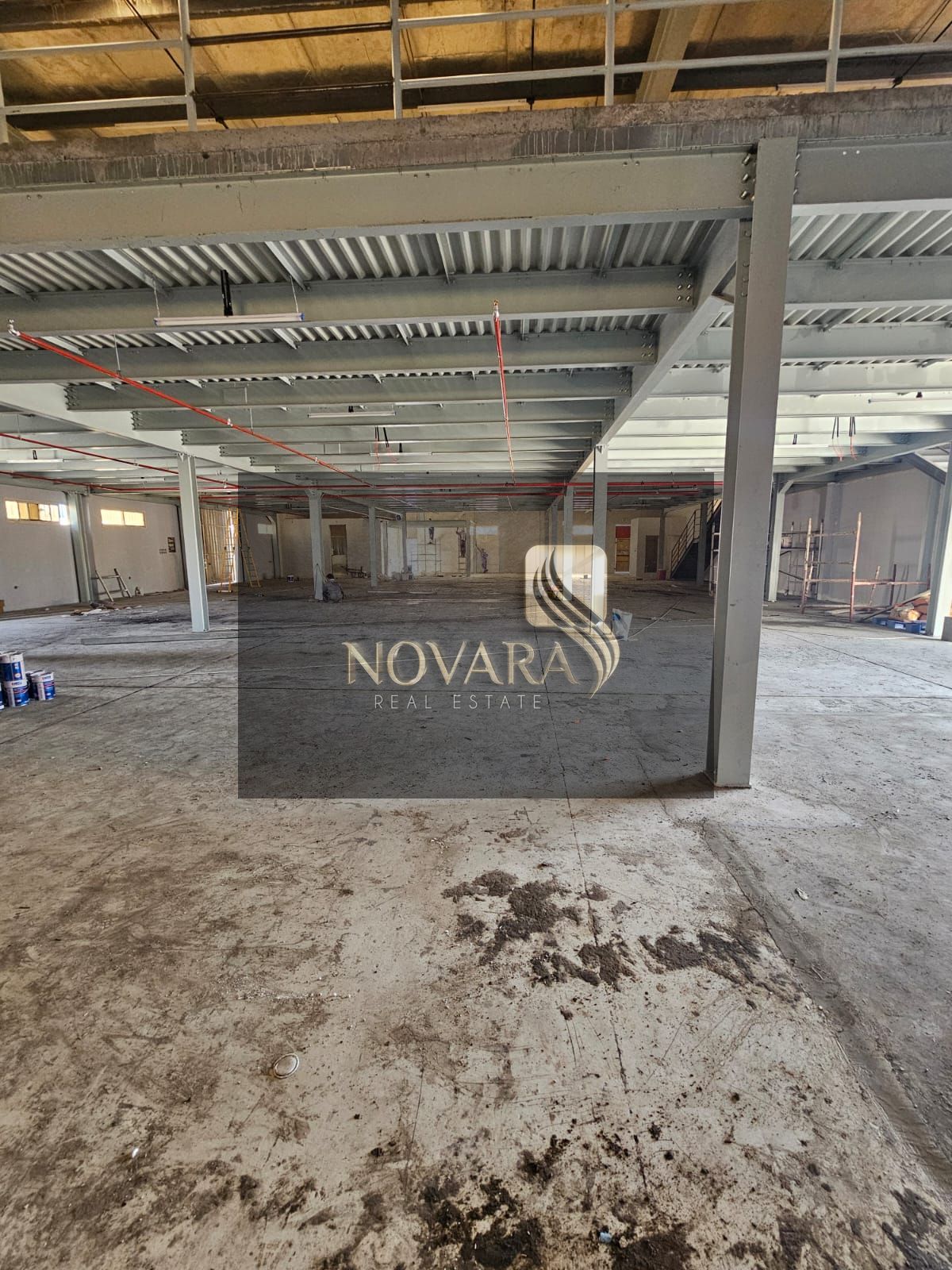 Warehouse for rent in Al Jurf Industrial Area 1 – Ajman, 15,000 sq ft on the main street with an office and two bathrooms