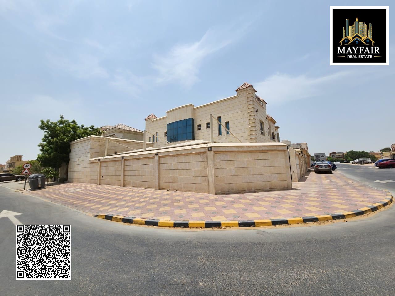 Luxury villa for sale – corner of two streets and a railway