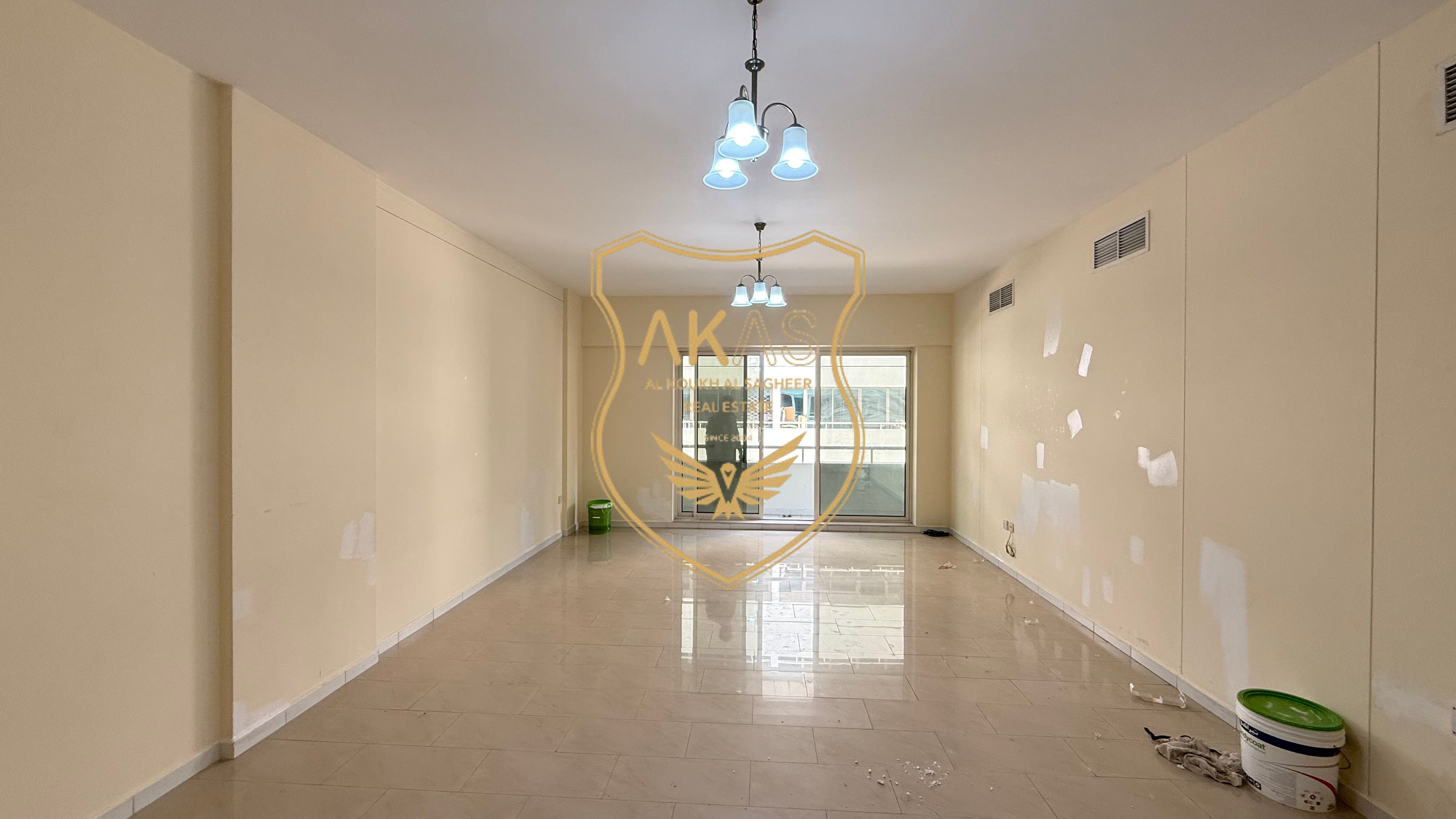 1BHK WITH CHILLER FREE WITH ONE PARKING FREE CLOSE KITCHEN FOR FAMILY
