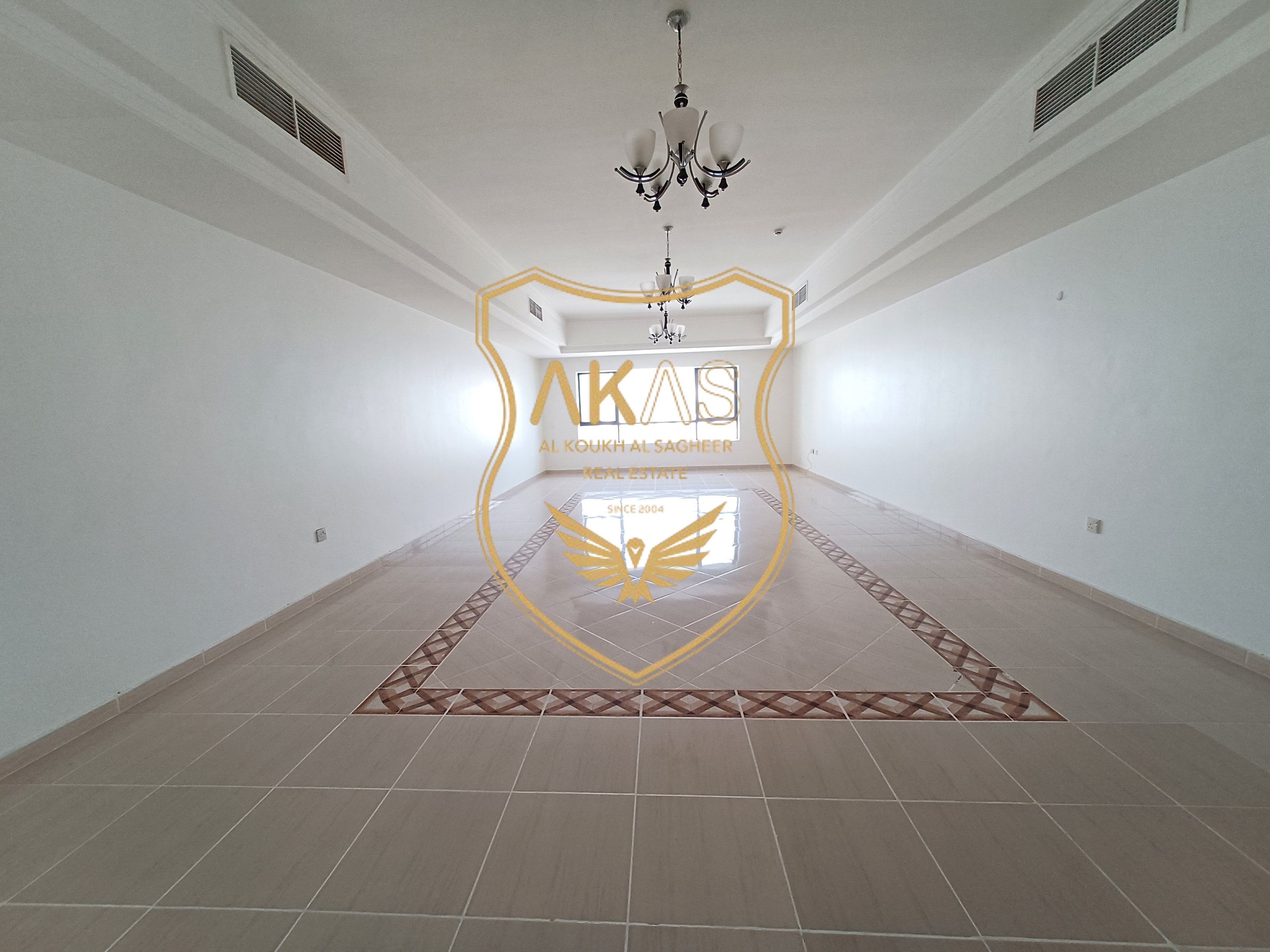 AC FREE/ 3BHK WITH STORE ROOM AVAILABLE FOR FAMILY PRIME LOCATION