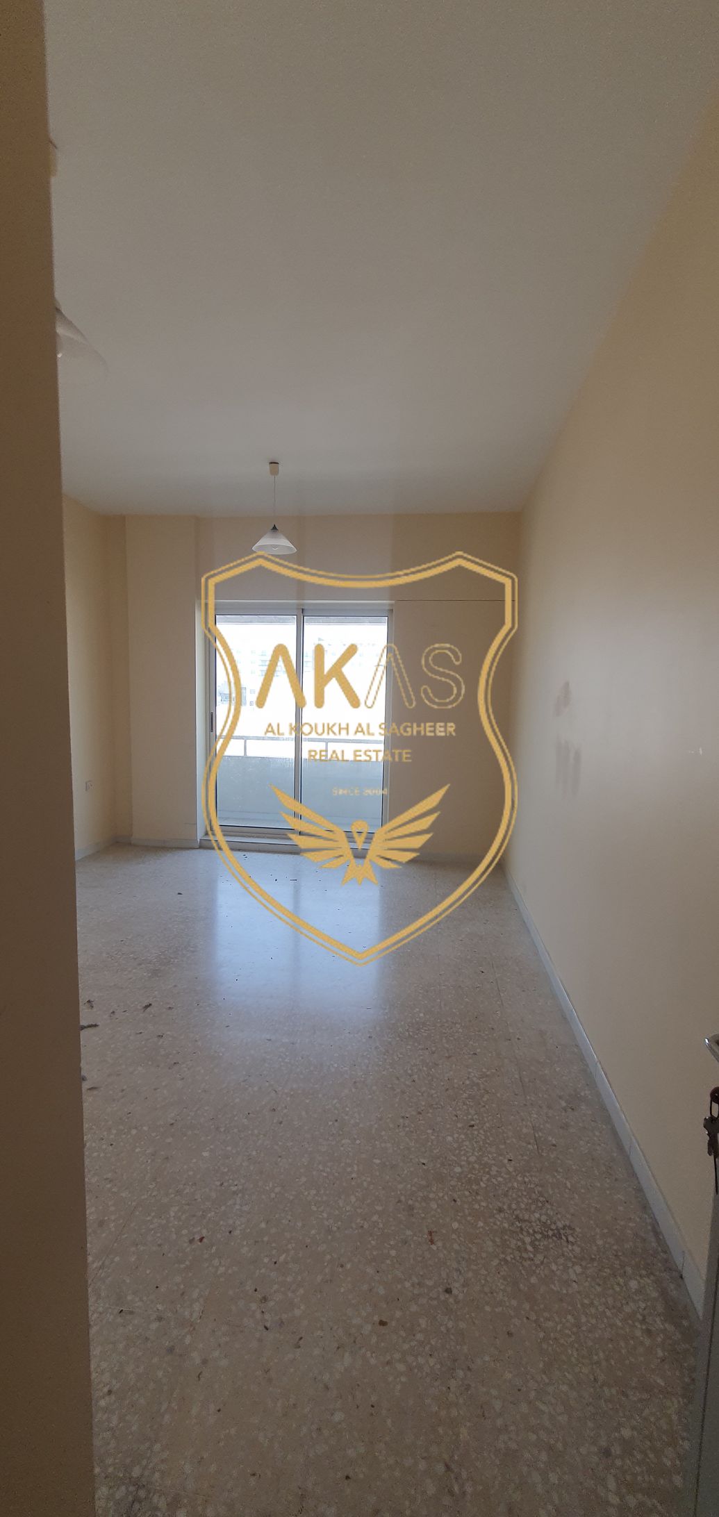 Specious apartment with free parking