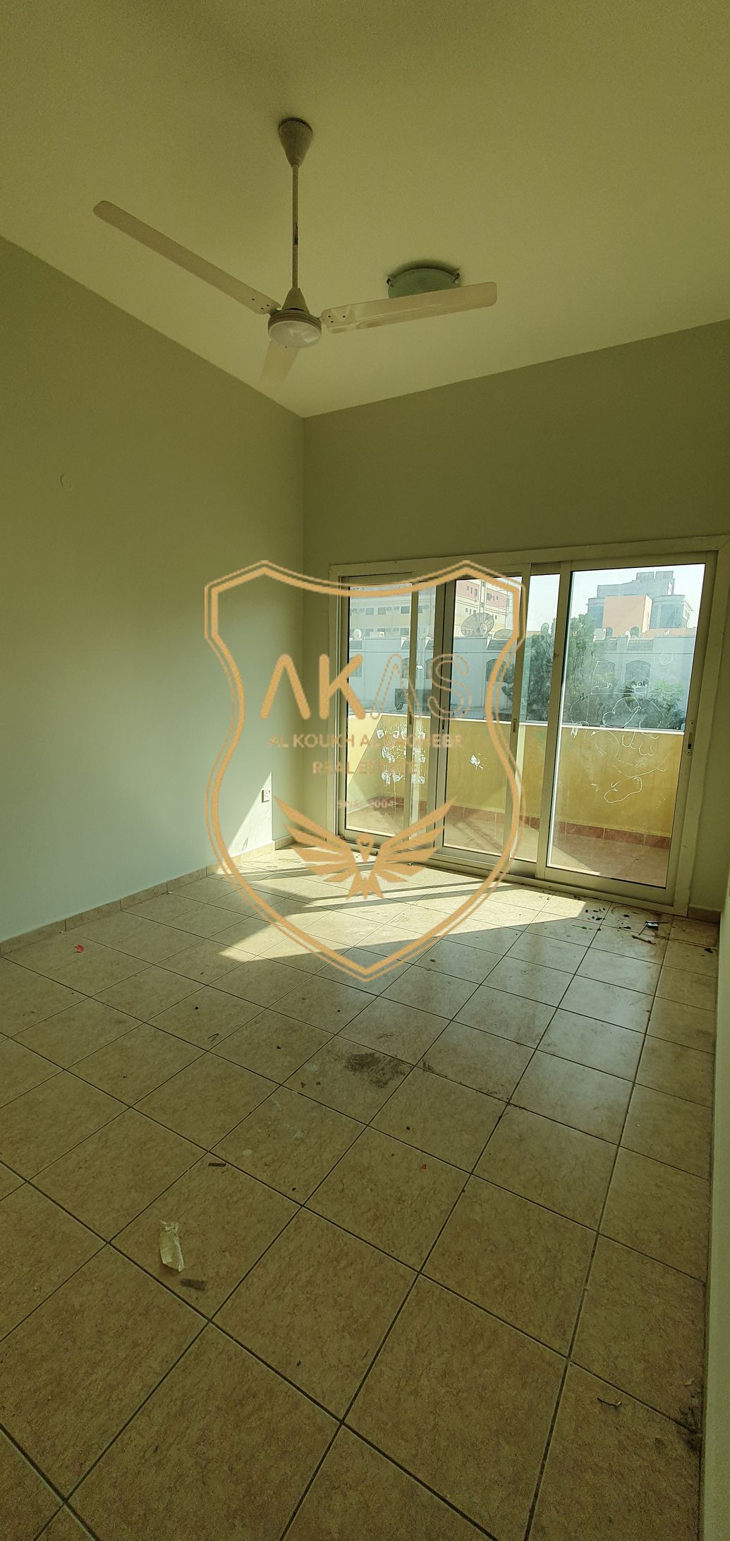 Specious apartment with free parking
