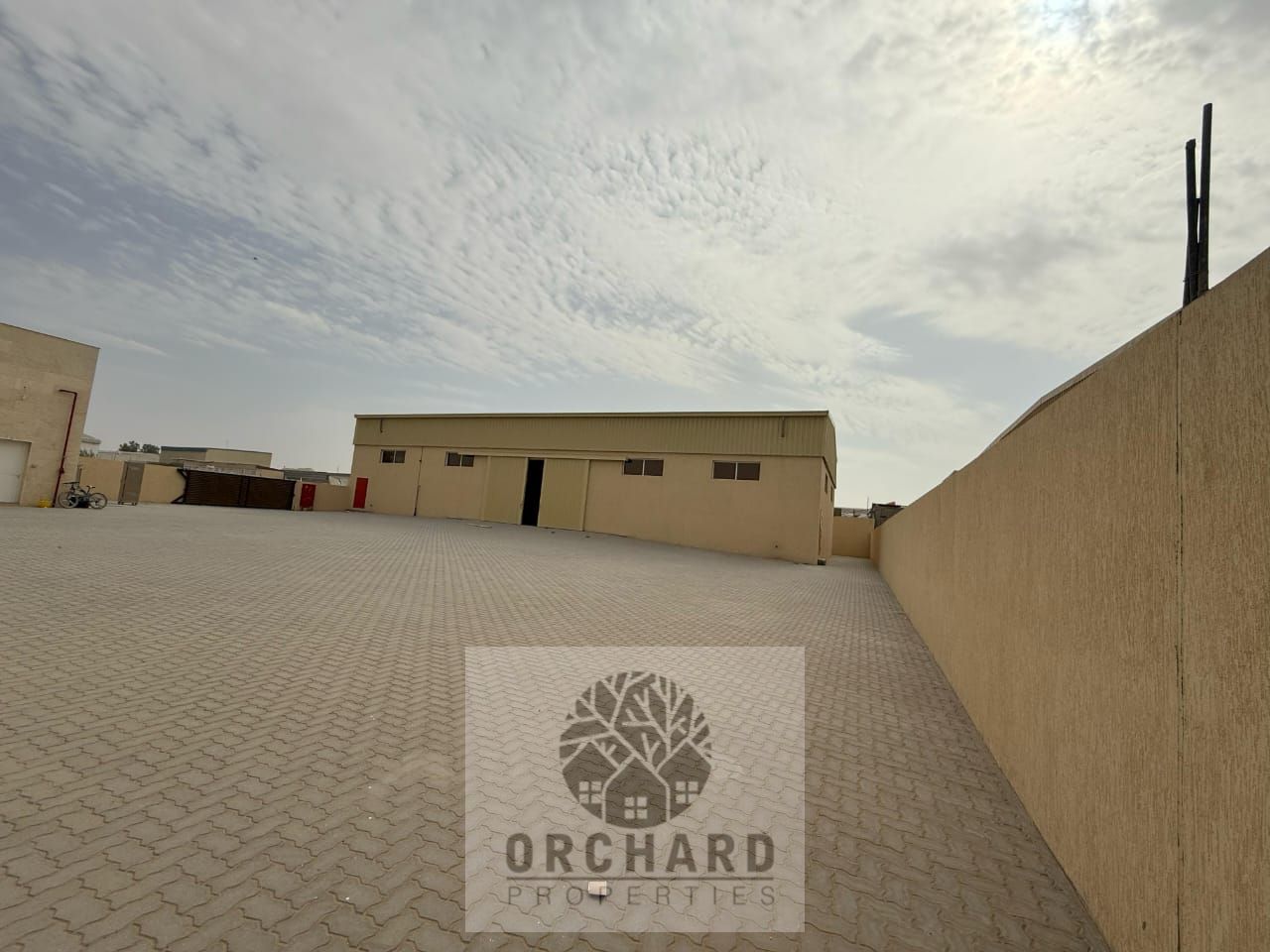 Ready to Move/Prime Location/Warehouse+Open Yard