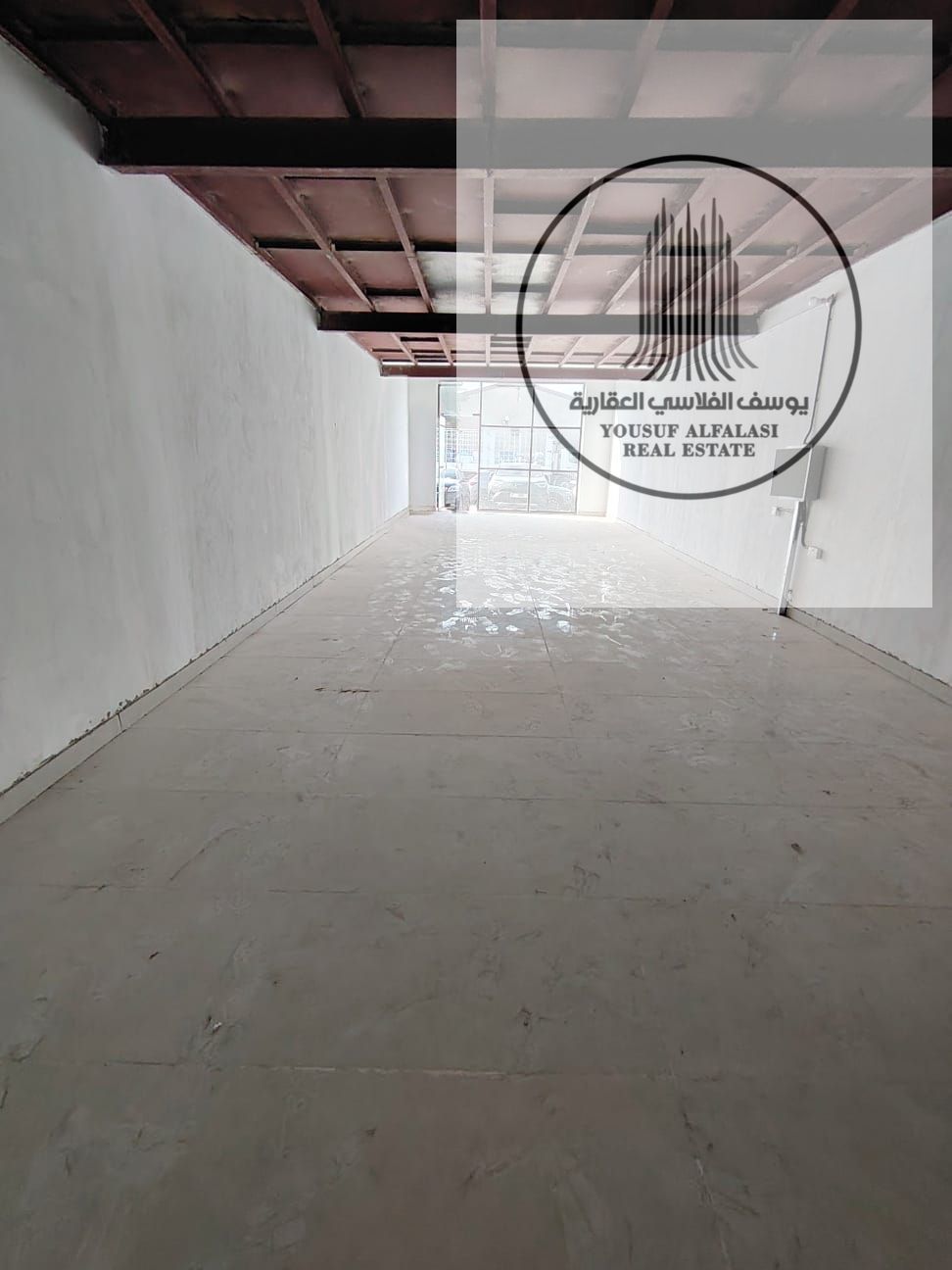 3-phase electricity, commercial showroom, 7-meter height, prime location, easily accessible
