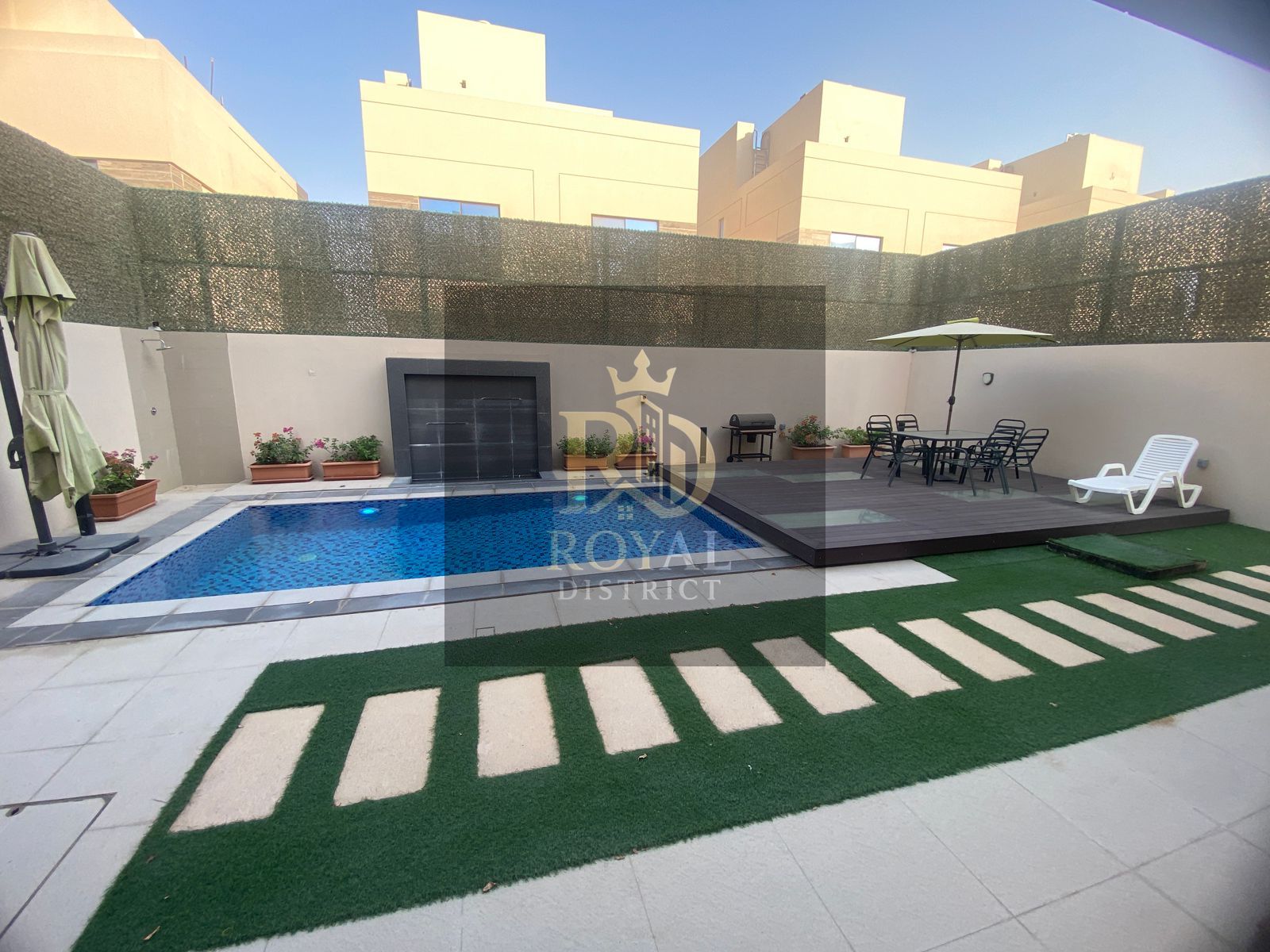 Ultra-Luxury 3- Villa with Private Pool & Garden | 6 Master Bedrooms + Maid’s ROOM | Spacious Living Areas & Large Outdoor Terraces/ FREE HOLD