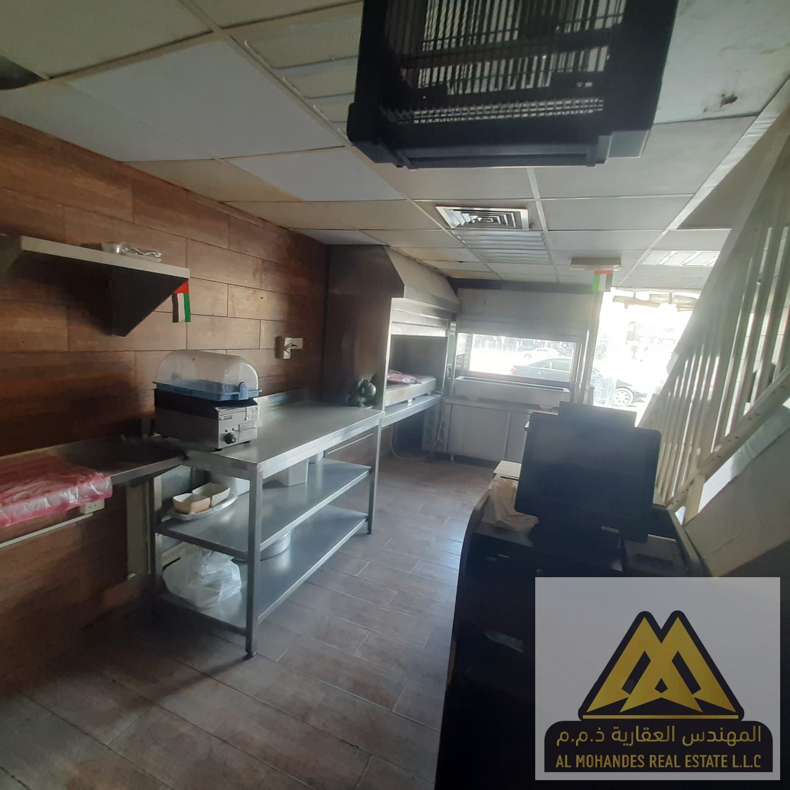 Prime location | Good size | High-quality finishing | Suitable for various activities | Excellent and vibrant location