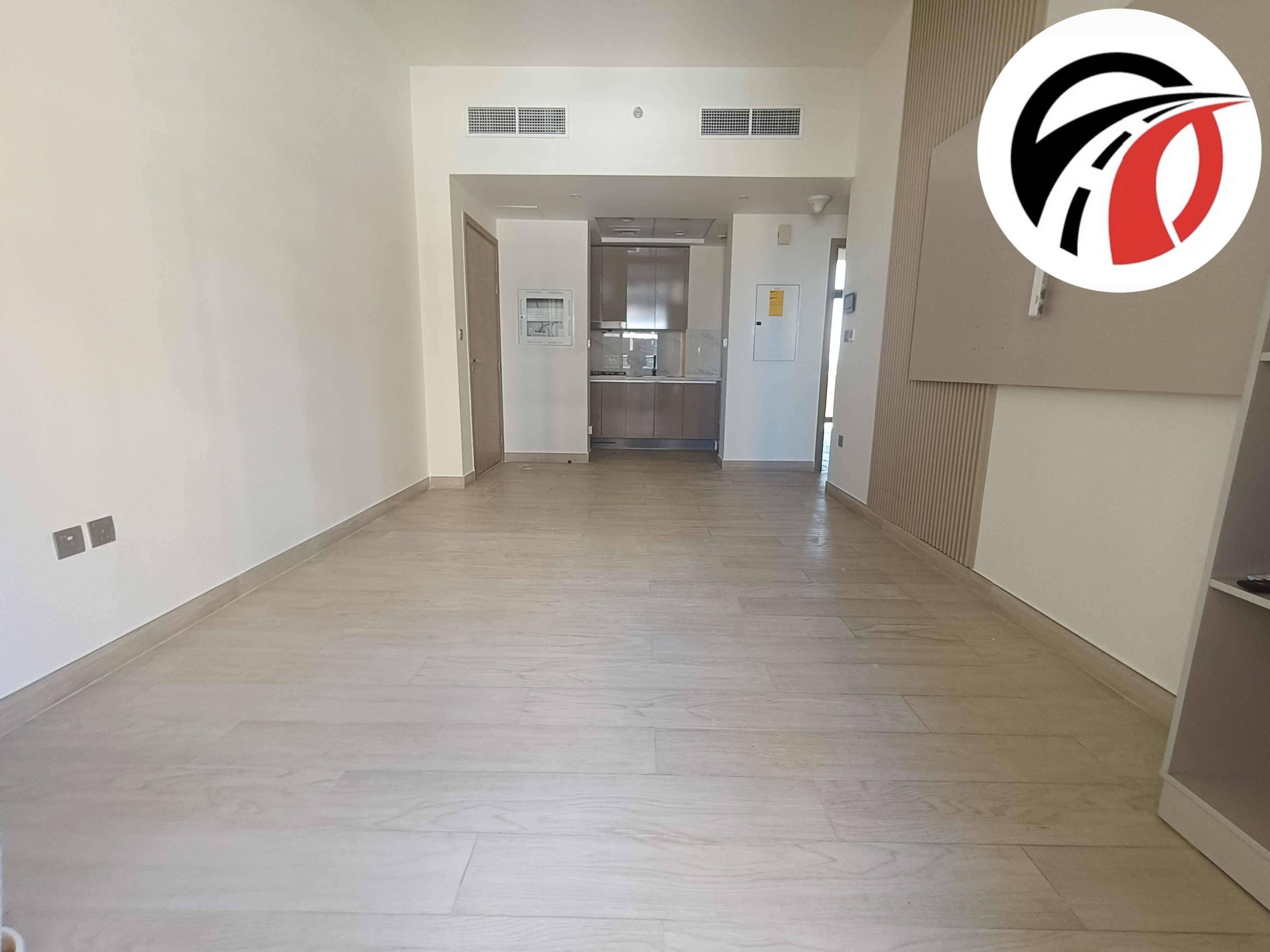 Stunning and Spacious 2 bedroom Chiller free