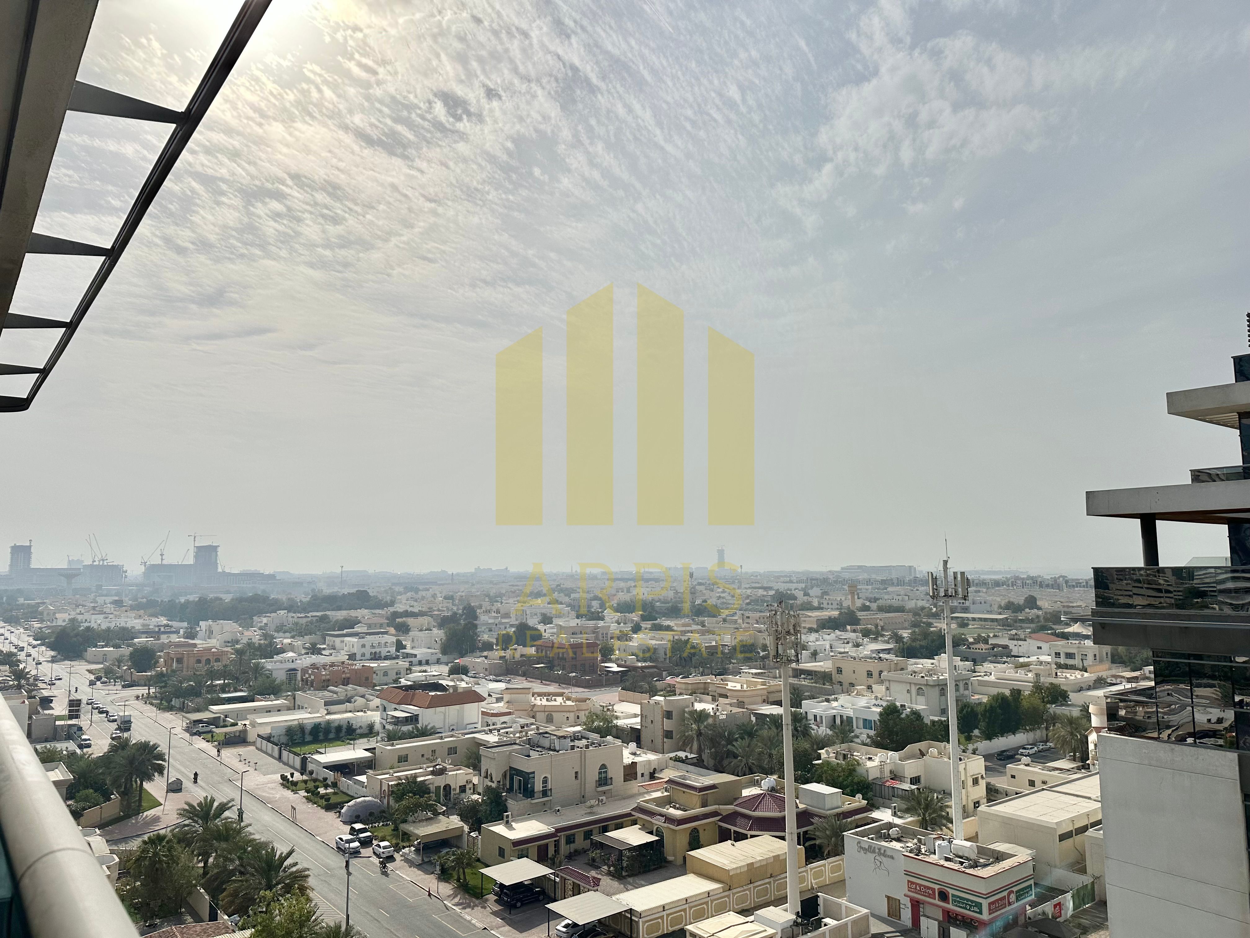 1 BEDROOM APARTMENT FOR RENT IN JUMEIRAH GARDEN CITY.