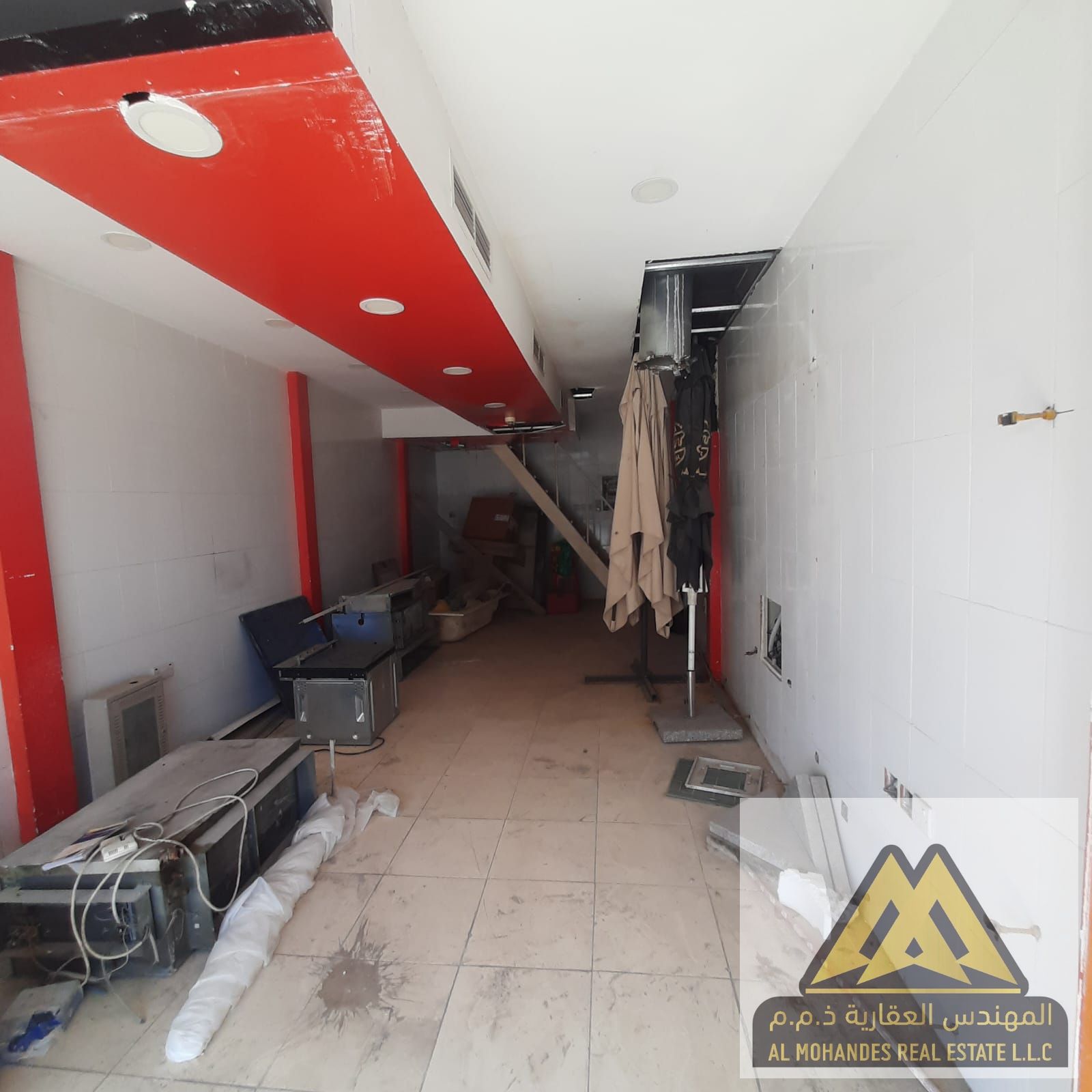 Prime location | Good space | Quality finishing | Main street | Suitable for various activities