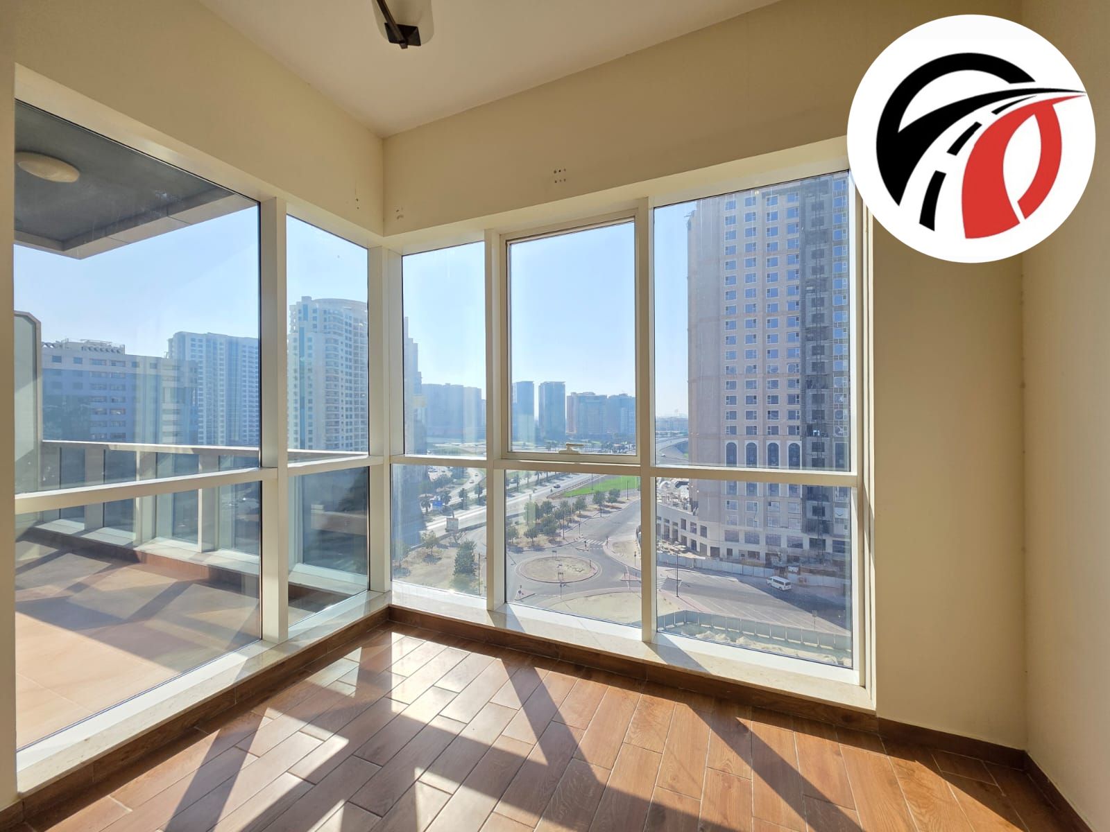 Chiller Free 1BHK Available For Rent Near to Metro