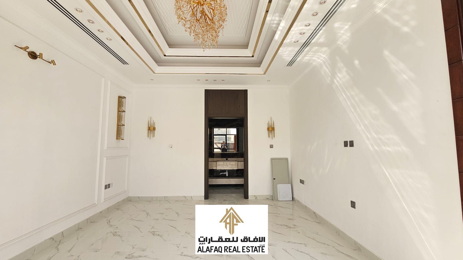 For Sale – Spacious Luxury Villa in Heilo 2 with 5 Master Bedrooms, 2 Living Halls, Rooftops, Jacuzzi & Water Features