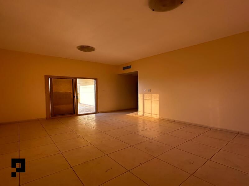 VACANT | LAKE VIEW | MOTIVATED SELLER