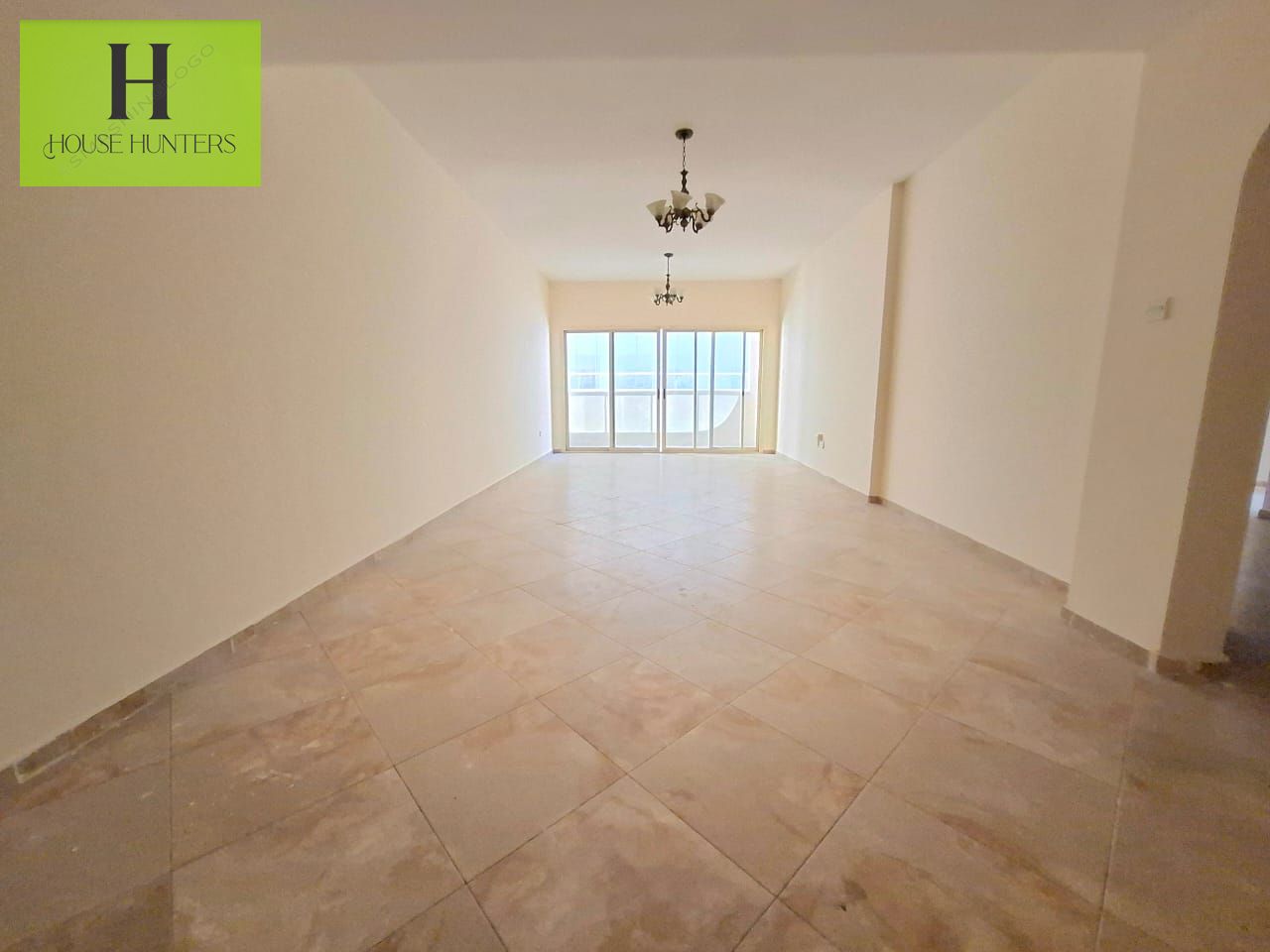 Huge Size 3Bhk With Balcony + Wardrobes