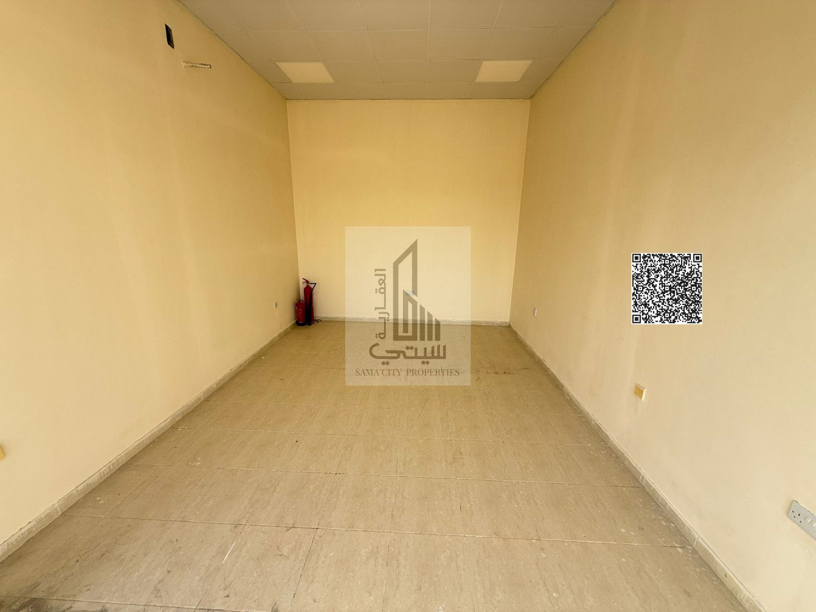 Shop with an excellent size and an attractive price
