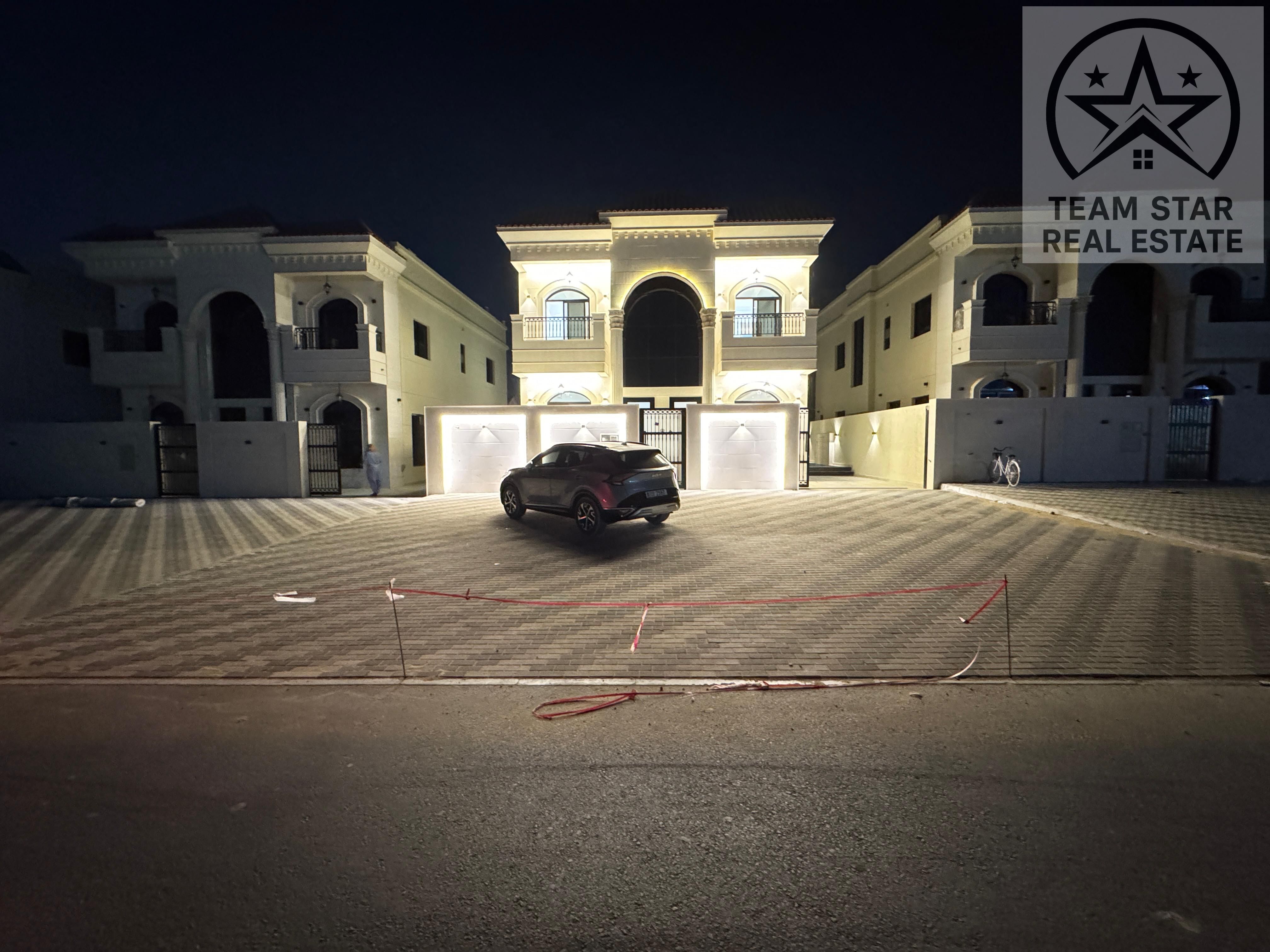 Villa for sale in Ajman Al-Halio With a swimming pool