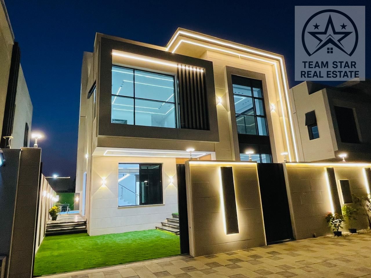 Luxury 5BR Villa with Private Pool for Rent in Al Zahya – 125,000