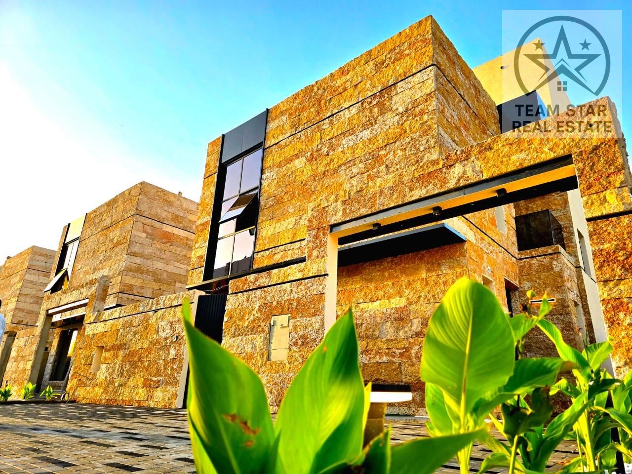 High-end villa, first occupancy, spacious rooms with wardrobes