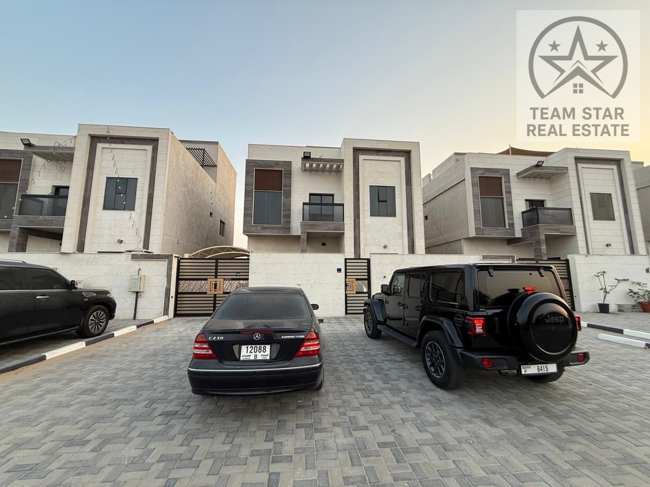 Stunning 6BR Master Villa with Rooftop - Prime Location in Al Zahia, Ajman