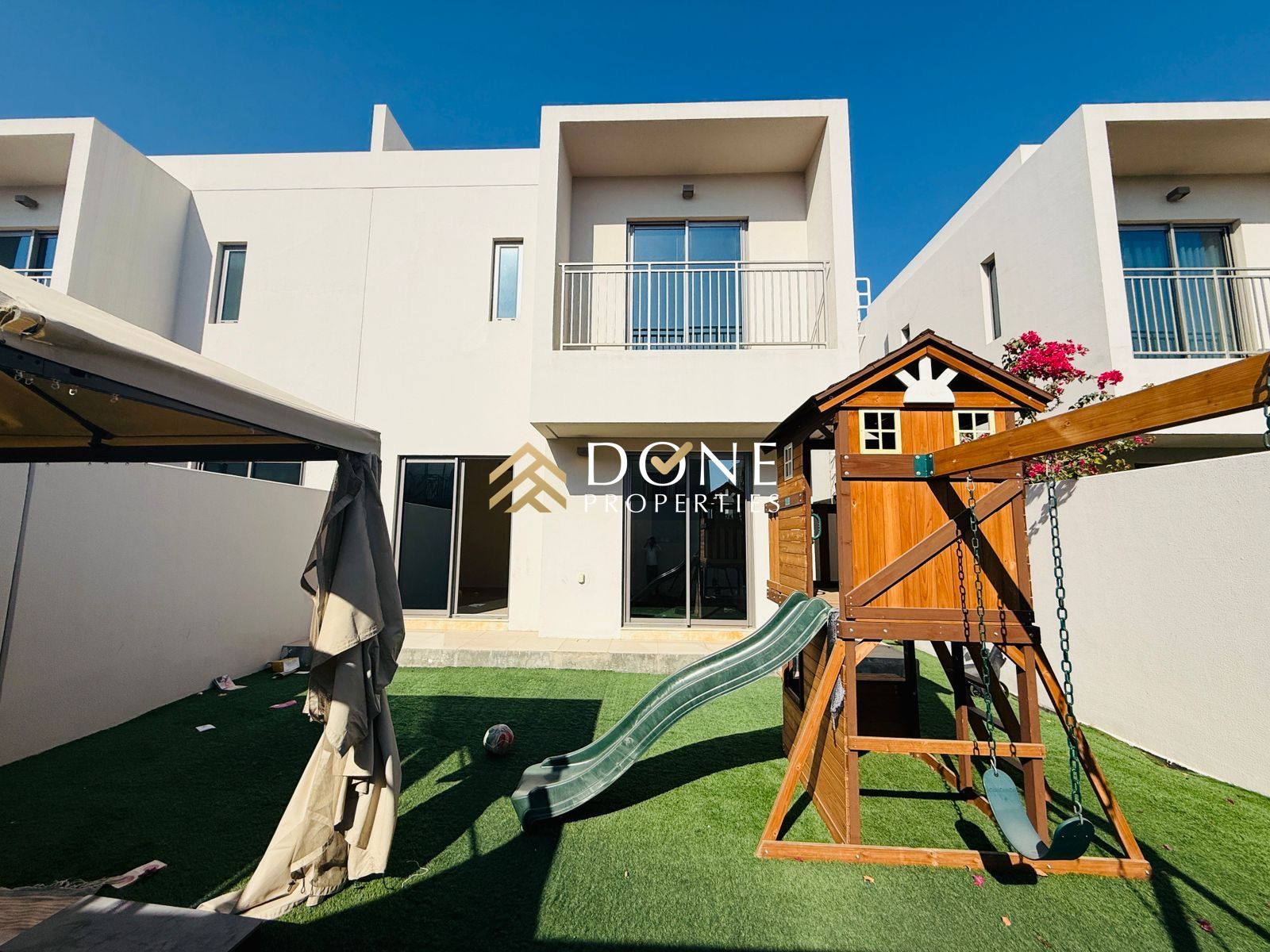 Hot offer luxury 3bedroom villa with maid room majlis waderobe master bedroom parking only 120k