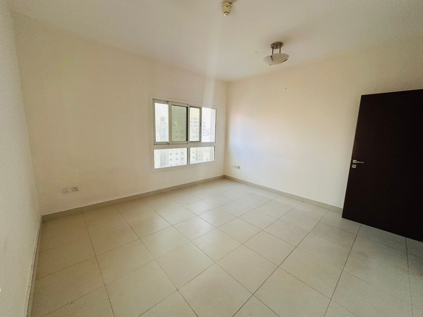 Second-hand | Free AC | Open view | Spacious | Prime location | Flexible payment