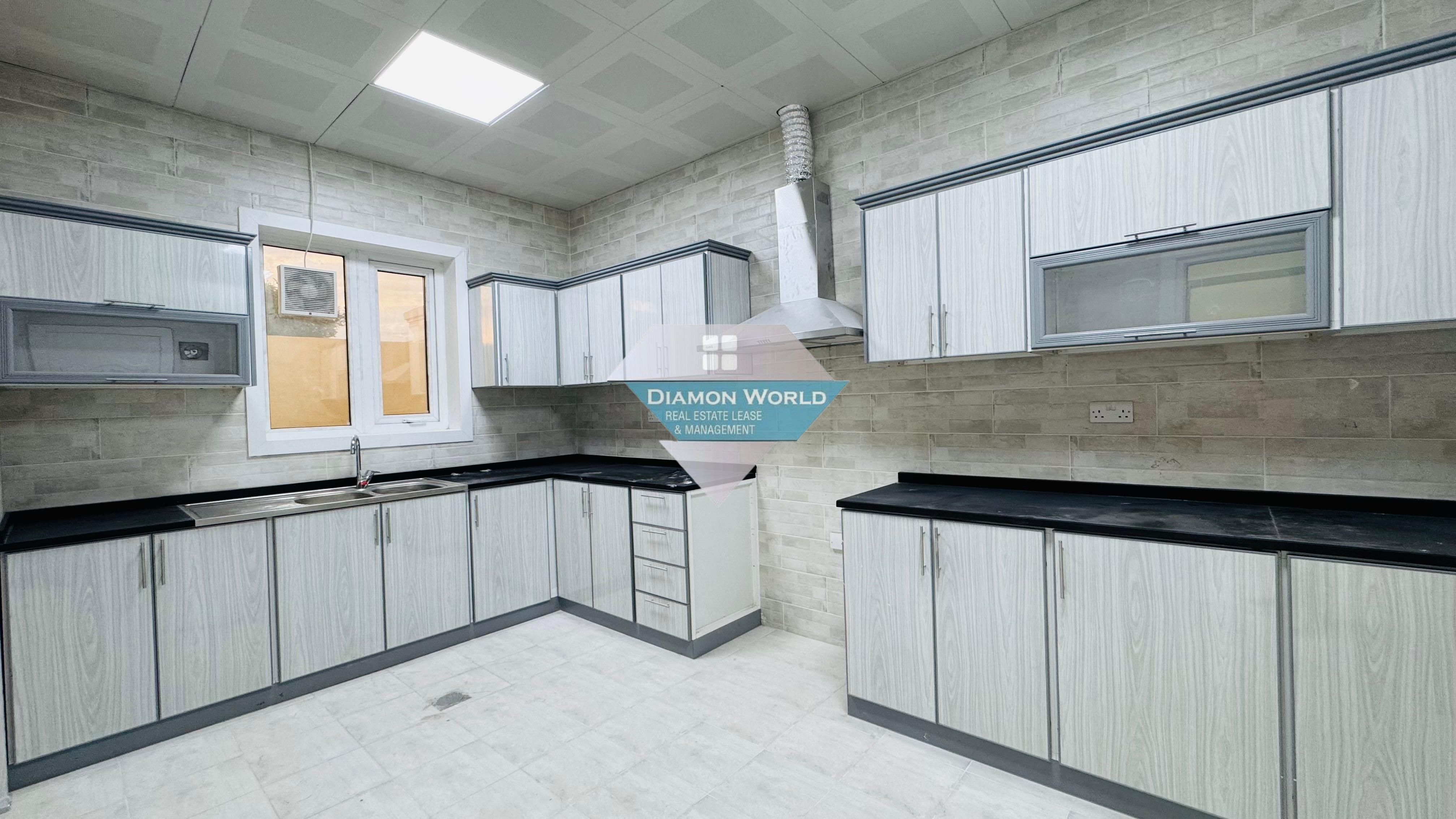 3 BEDROOMS HALL APARTMENT FOR RENT.
