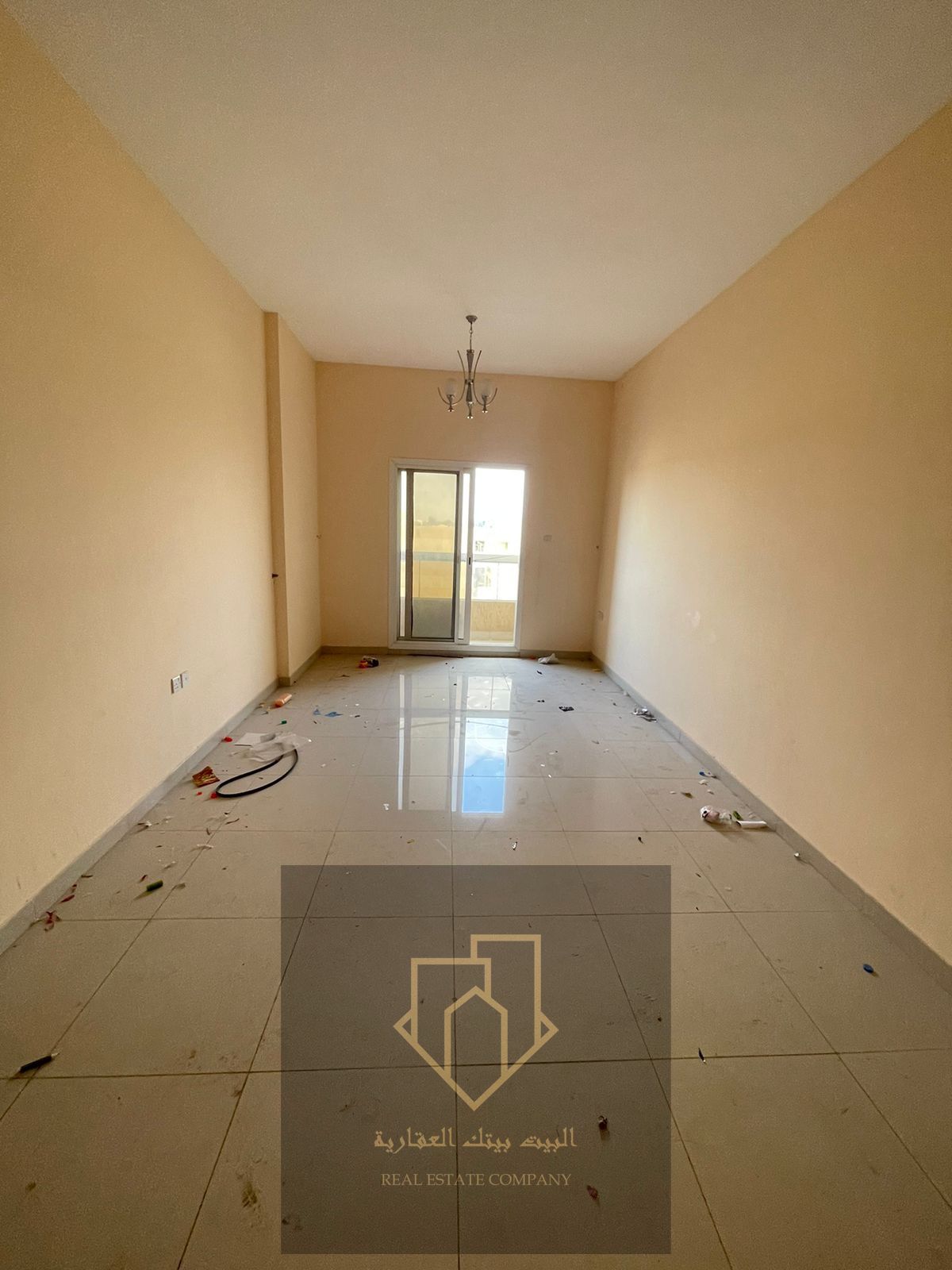 Prime location | Suitable space | Free outdoor parking | Competitive price |
