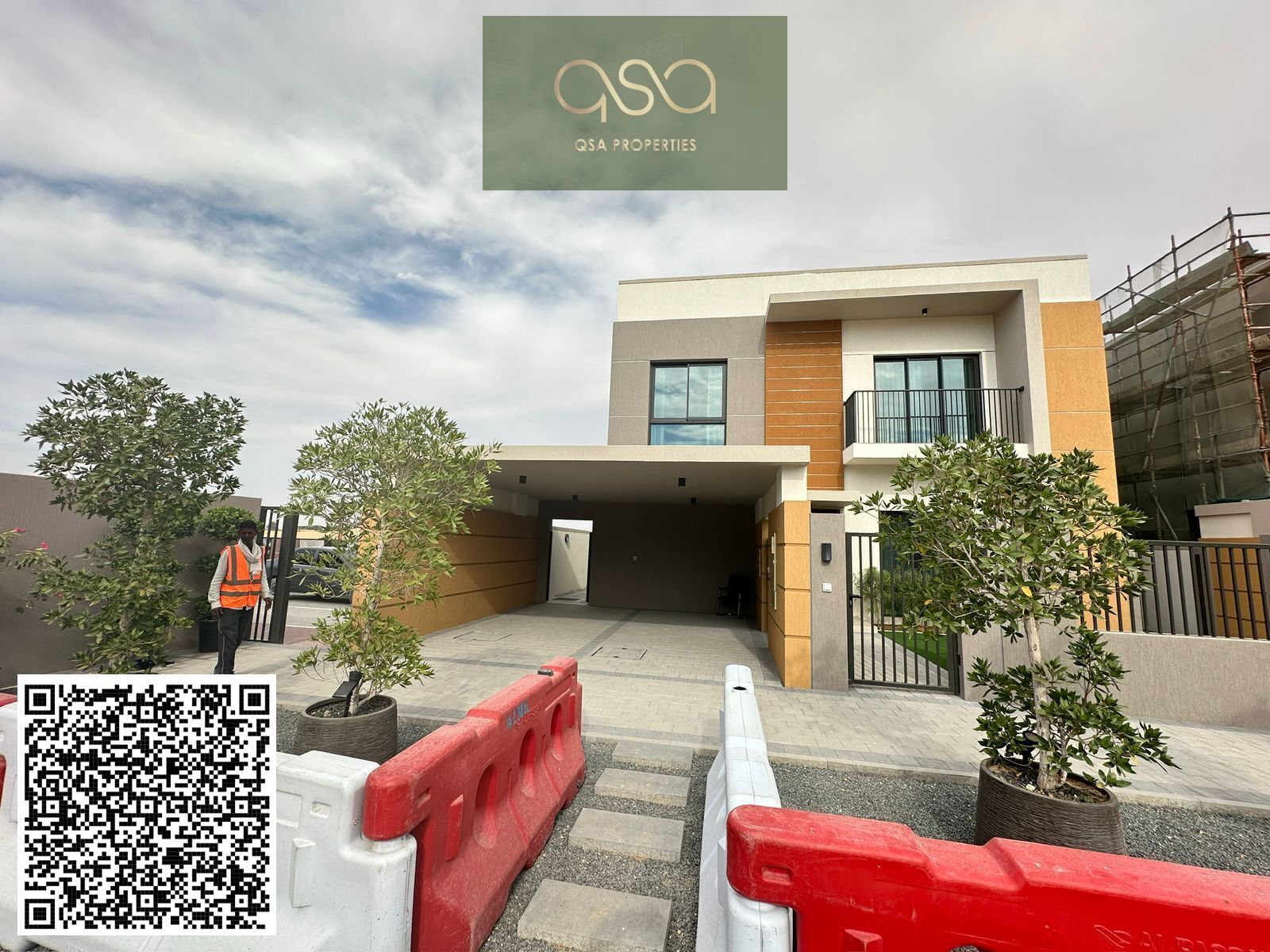A symbol of luxury and sophistication in the new Azha community. Own your elegant home and receive Golden Residency.