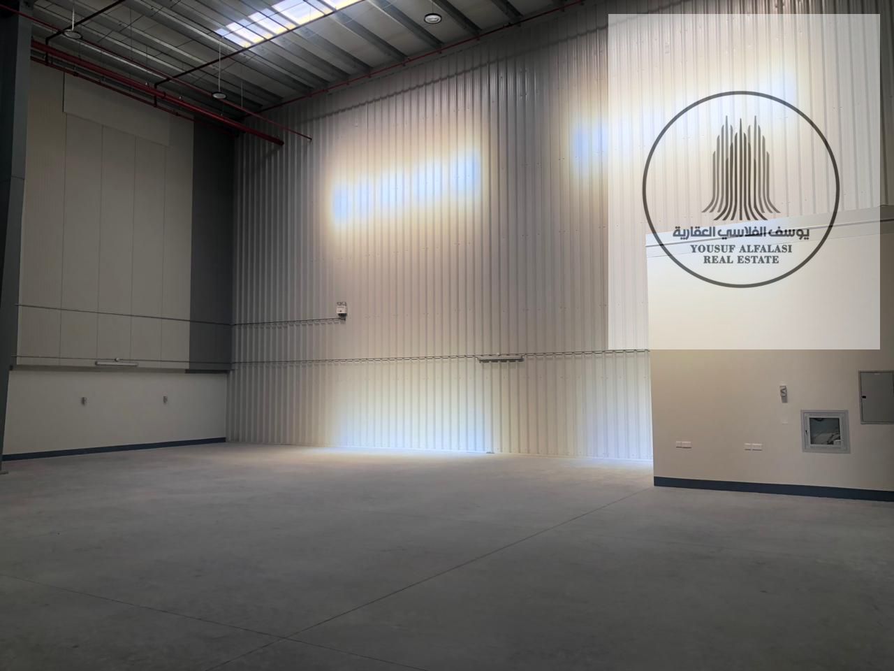 Warehouse rent in Sharjah, Al Sajaa, 3920 SQFT , 17 KW , Price 274000 AED