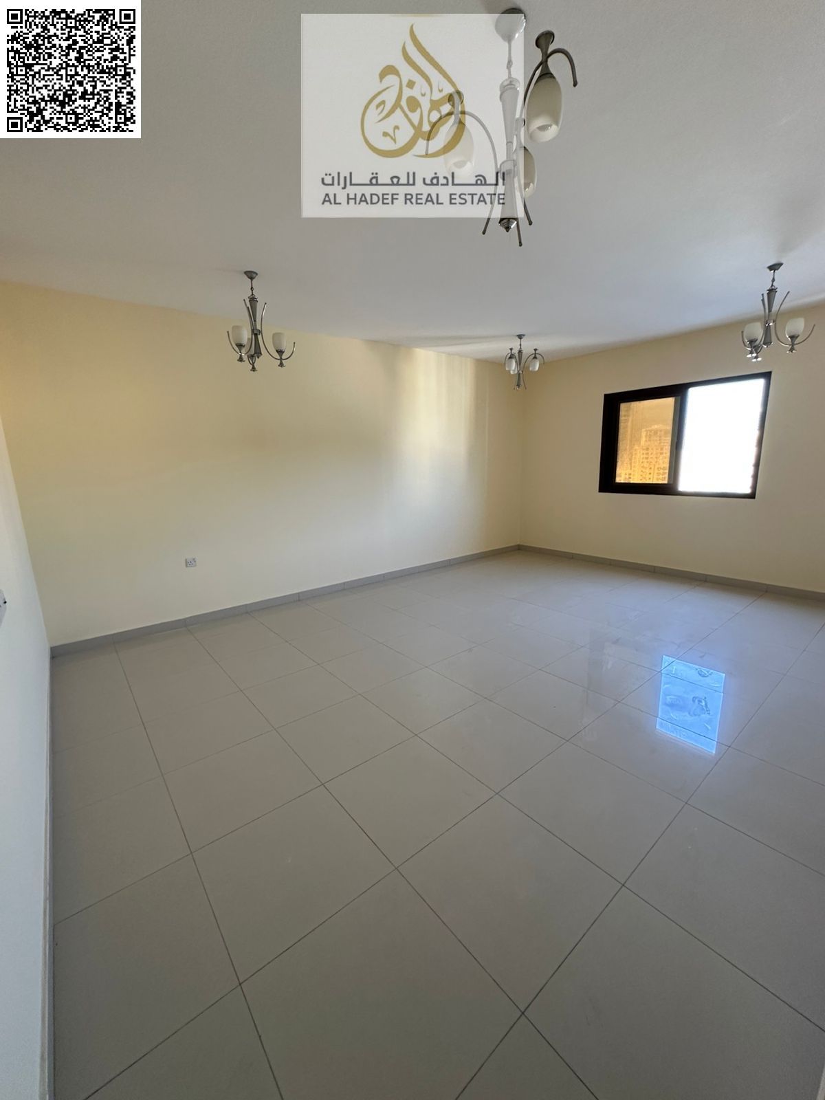 Two-bedroom apartment with a living room, second occupancy, in Al Nuaimiya 1, next to Al Hikma School. Very spacious, separate living room, built-in w