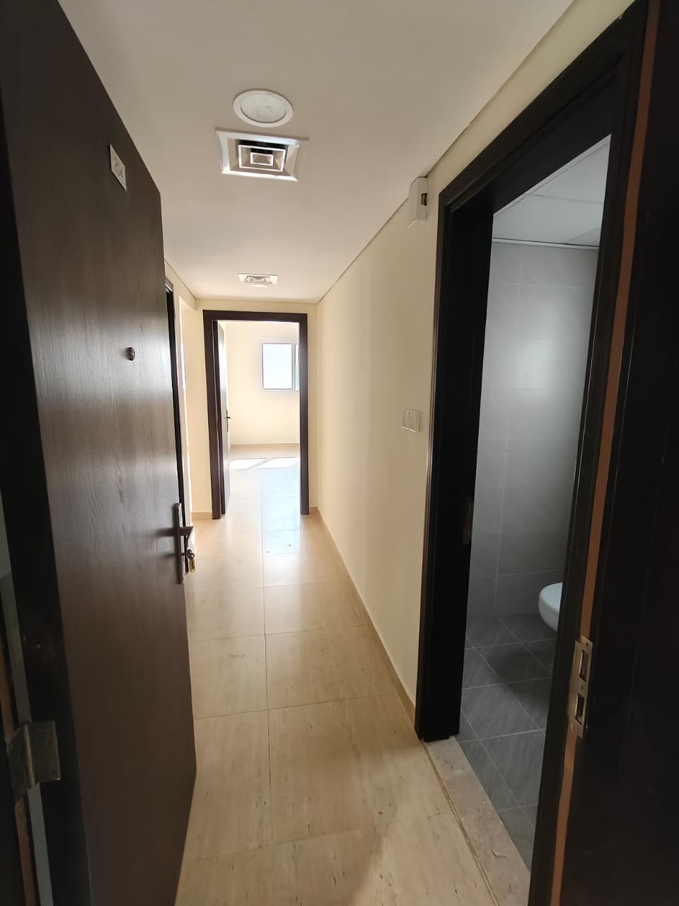 Brand New 1BR Apartment in Al Musalla – 33,000 AED | 4 Payments | Parking