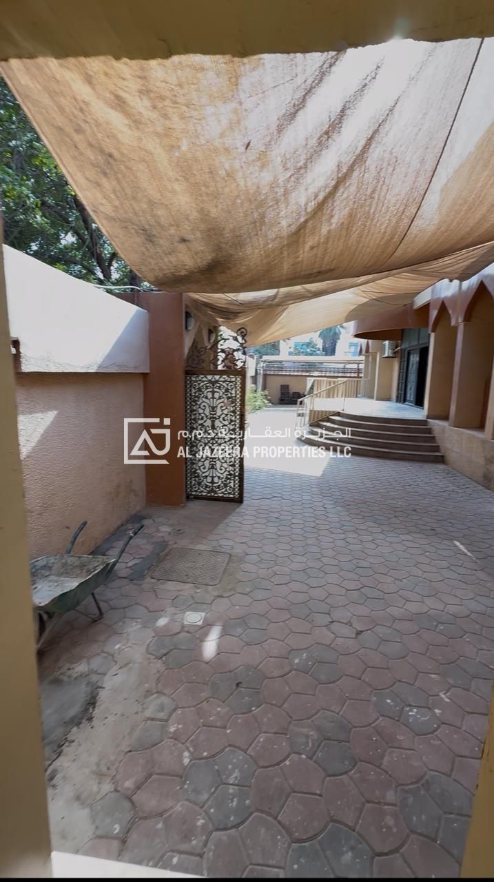 Villa for rent (labor/staff)