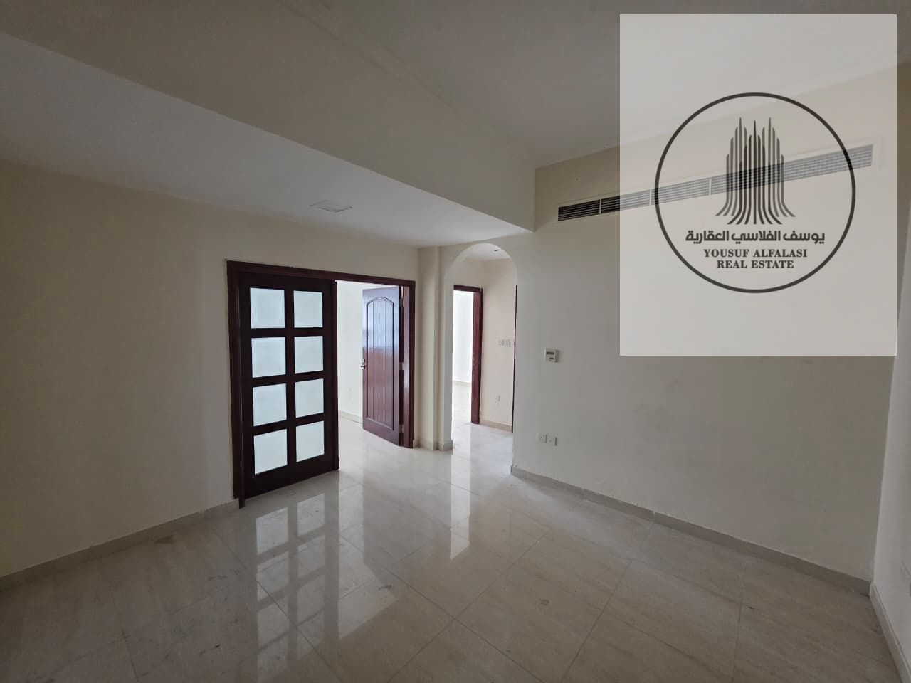 Commercial Office for Rent on Sheikh Ammar Street, Ajman – Direct View of the Main Road