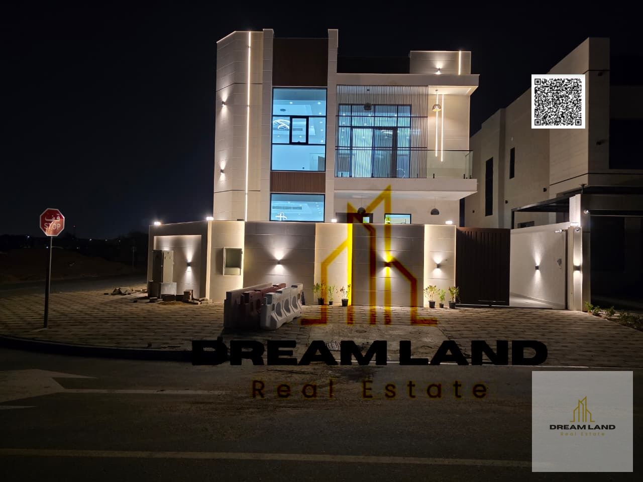 Adorable villa, consists of 5 master bedrooms with built in wardrobes and rooftop, now for sale in upscale area,